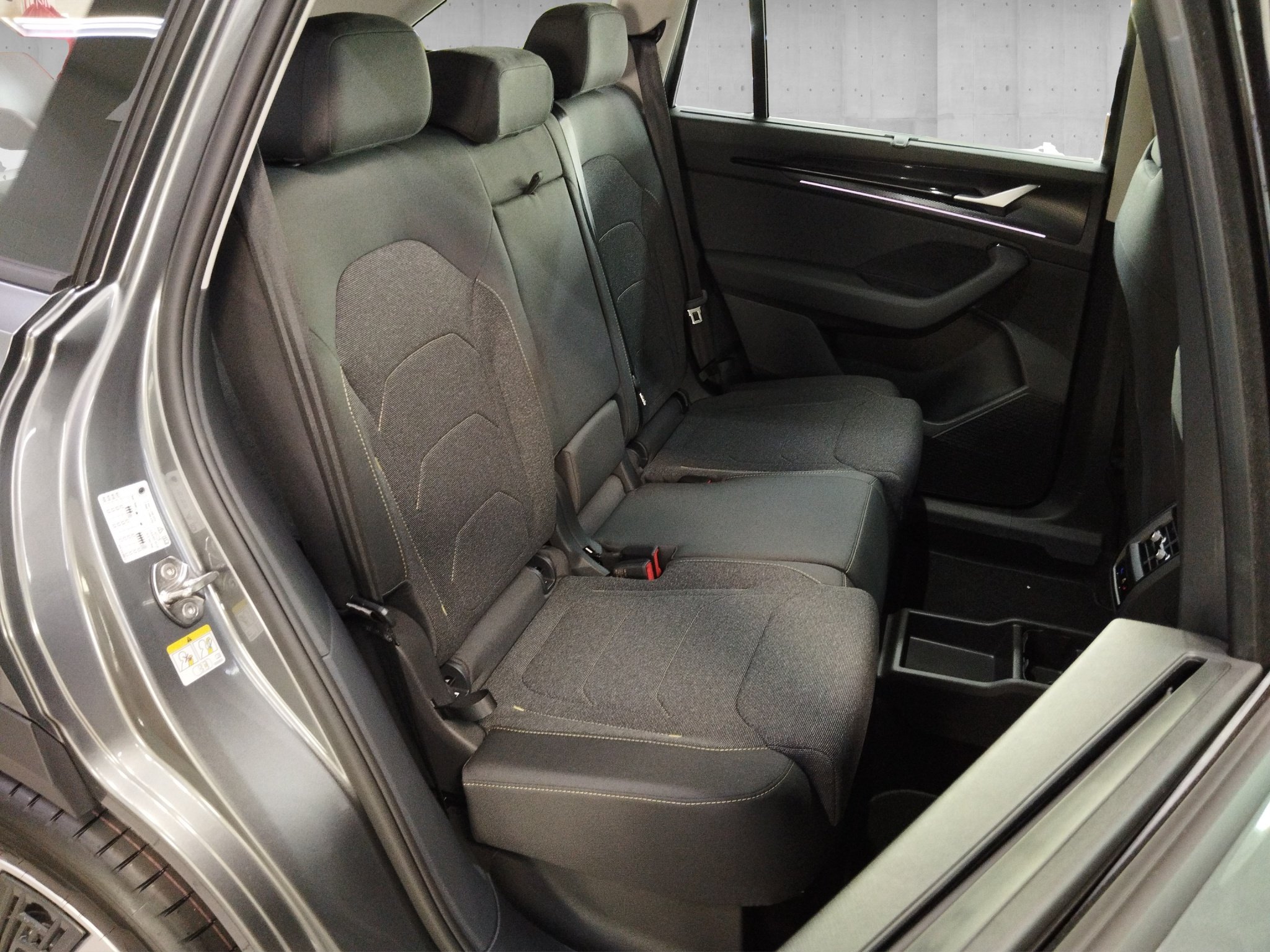 Skoda Kodiaq 2.0 TDI Selection DSG *ACC*AHK*AUT*HUD*LED – Bild 18