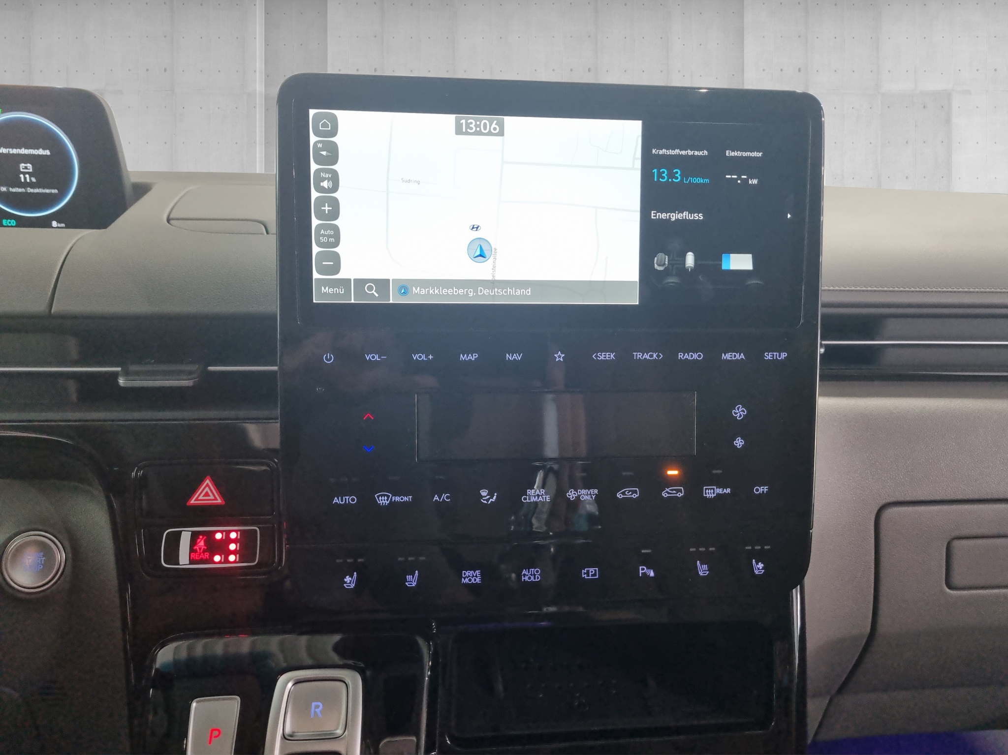 Hyundai STARIA 1.6 T-GDi HEV Signatur Aut. 2xKlima*4xSHZ – Bild 13