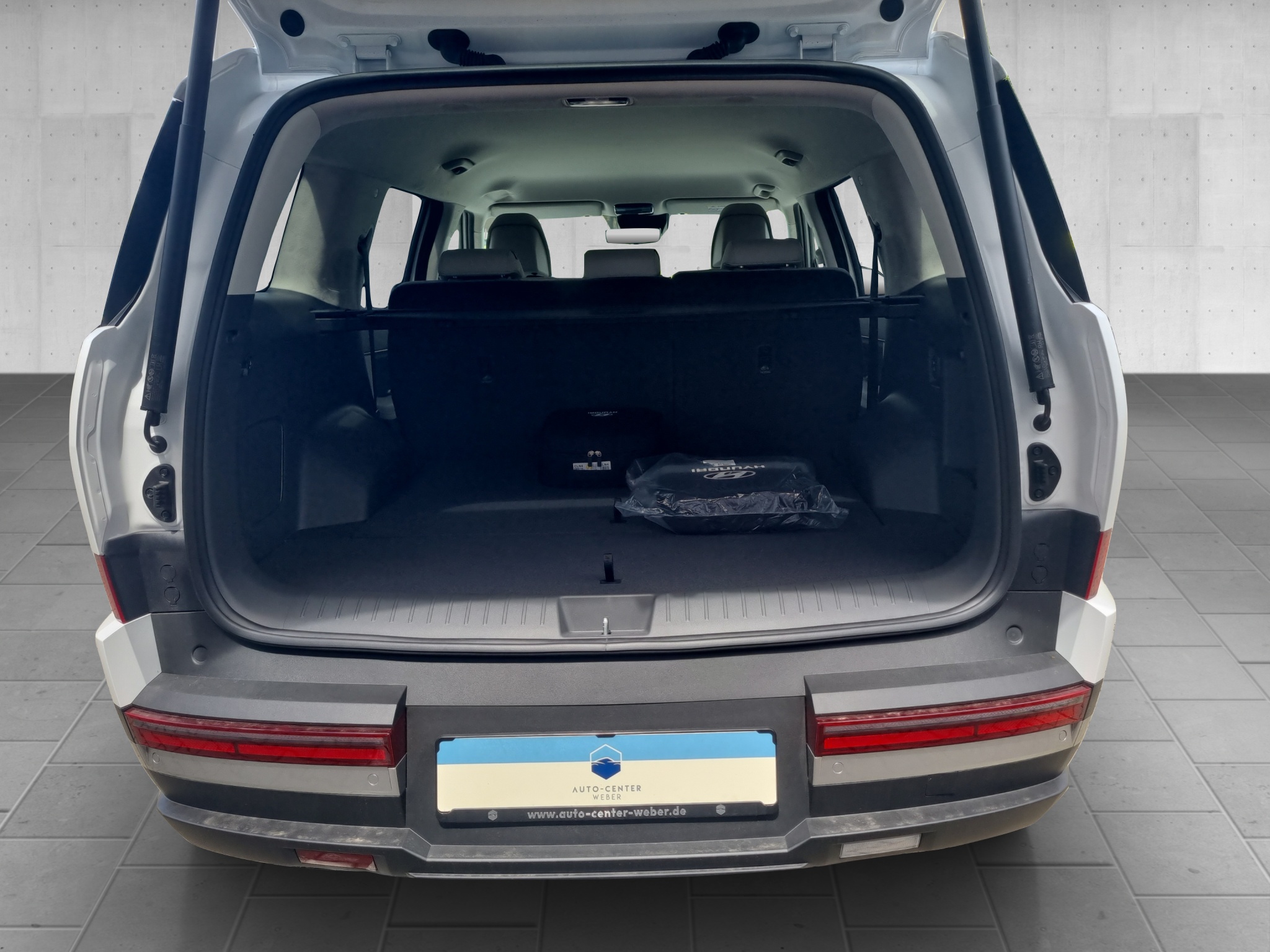 Hyundai SANTA FE 1.6 T-GDi PHEV Signature Aut. 4WD *2xKlima – Bild 16