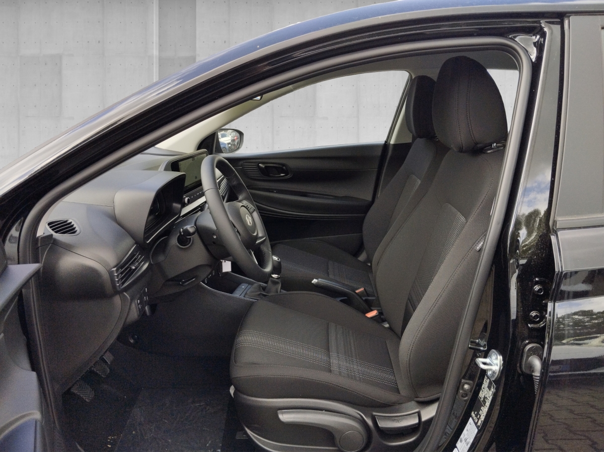 Hyundai i20 FL 1.2 Select – Bild 7