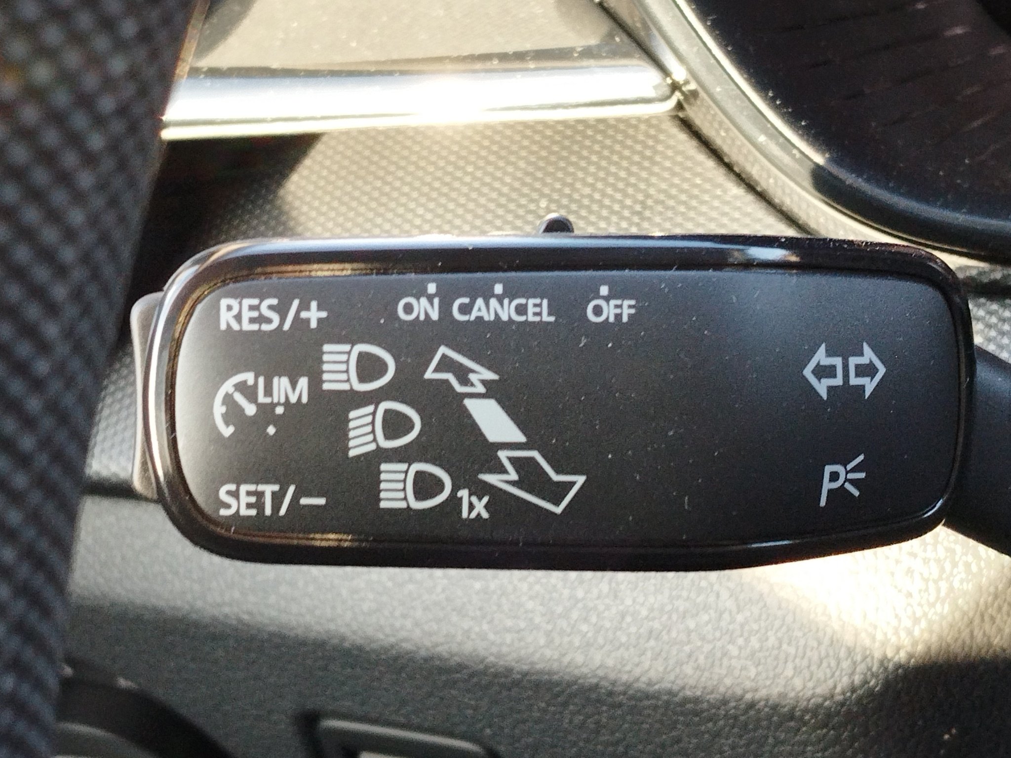 Skoda Fabia 1.0 TSI Essence *LED*LM*PDC*SHZ*FH*DAB* – Bild 21