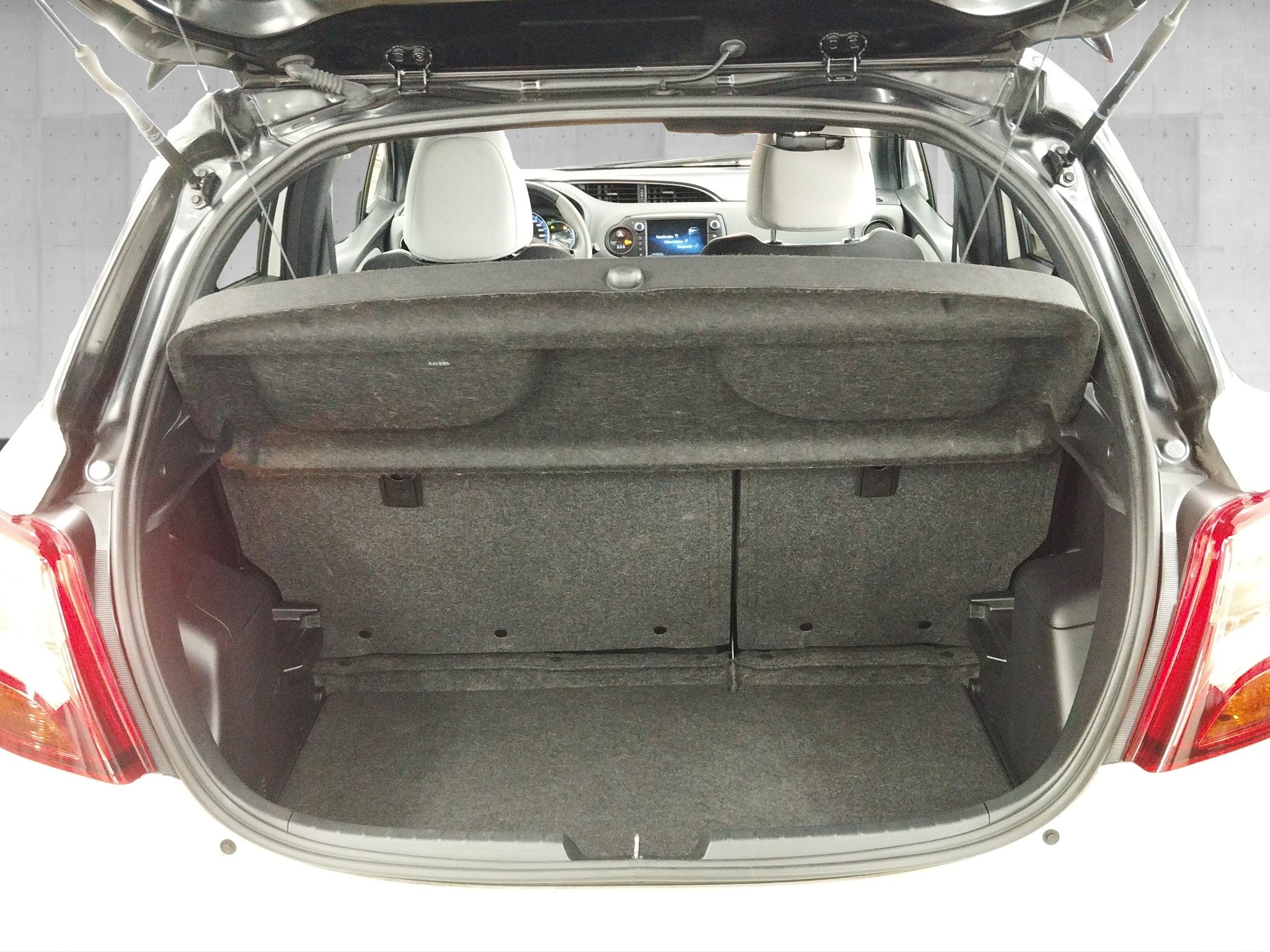 Toyota Yaris AUT*DynLicht*Fernlichtass.*Kam.*KeyLess*LM – Bild 17