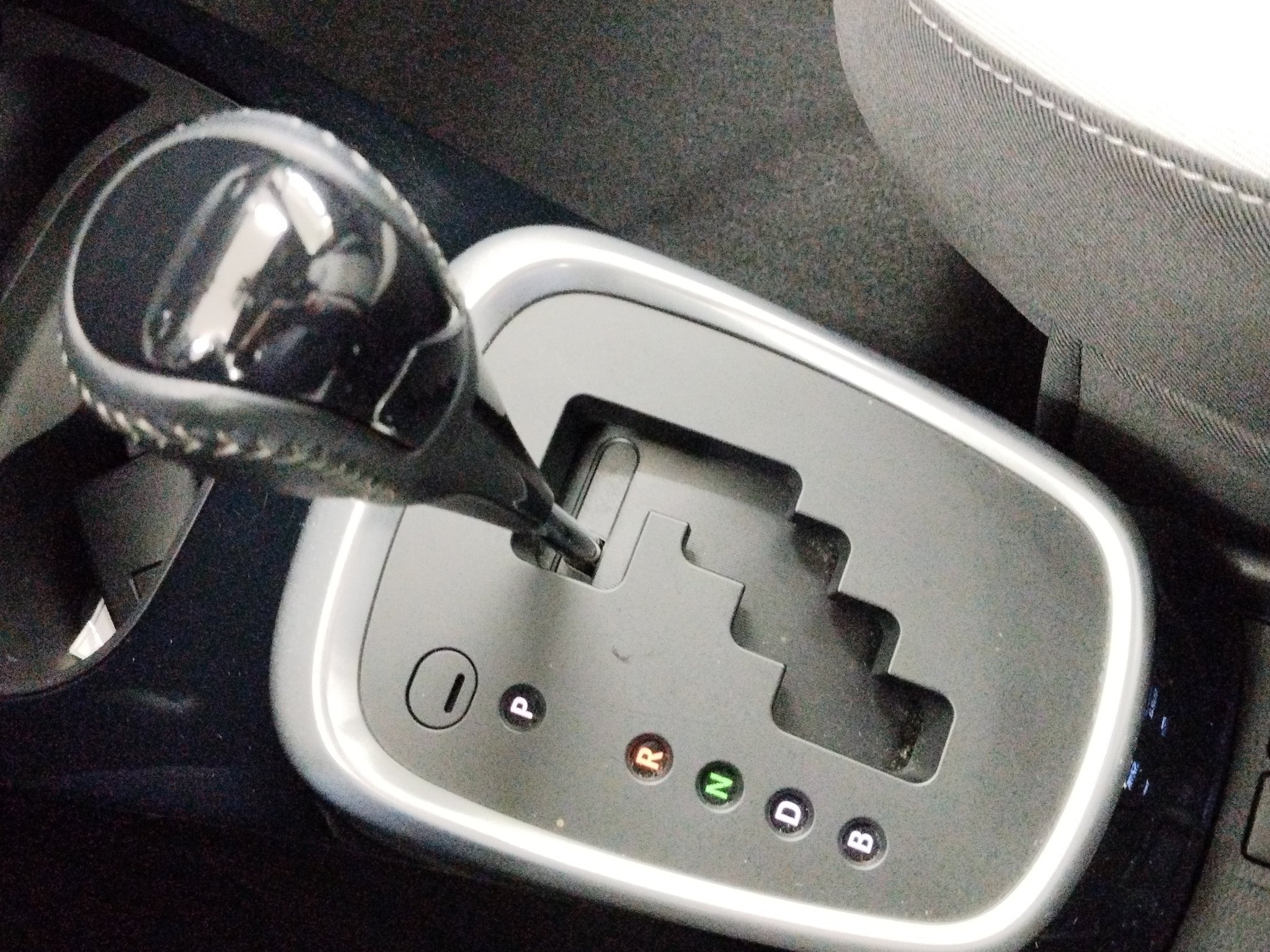 Toyota Yaris AUT*DynLicht*Fernlichtass.*Kam.*KeyLess*LM – Bild 25