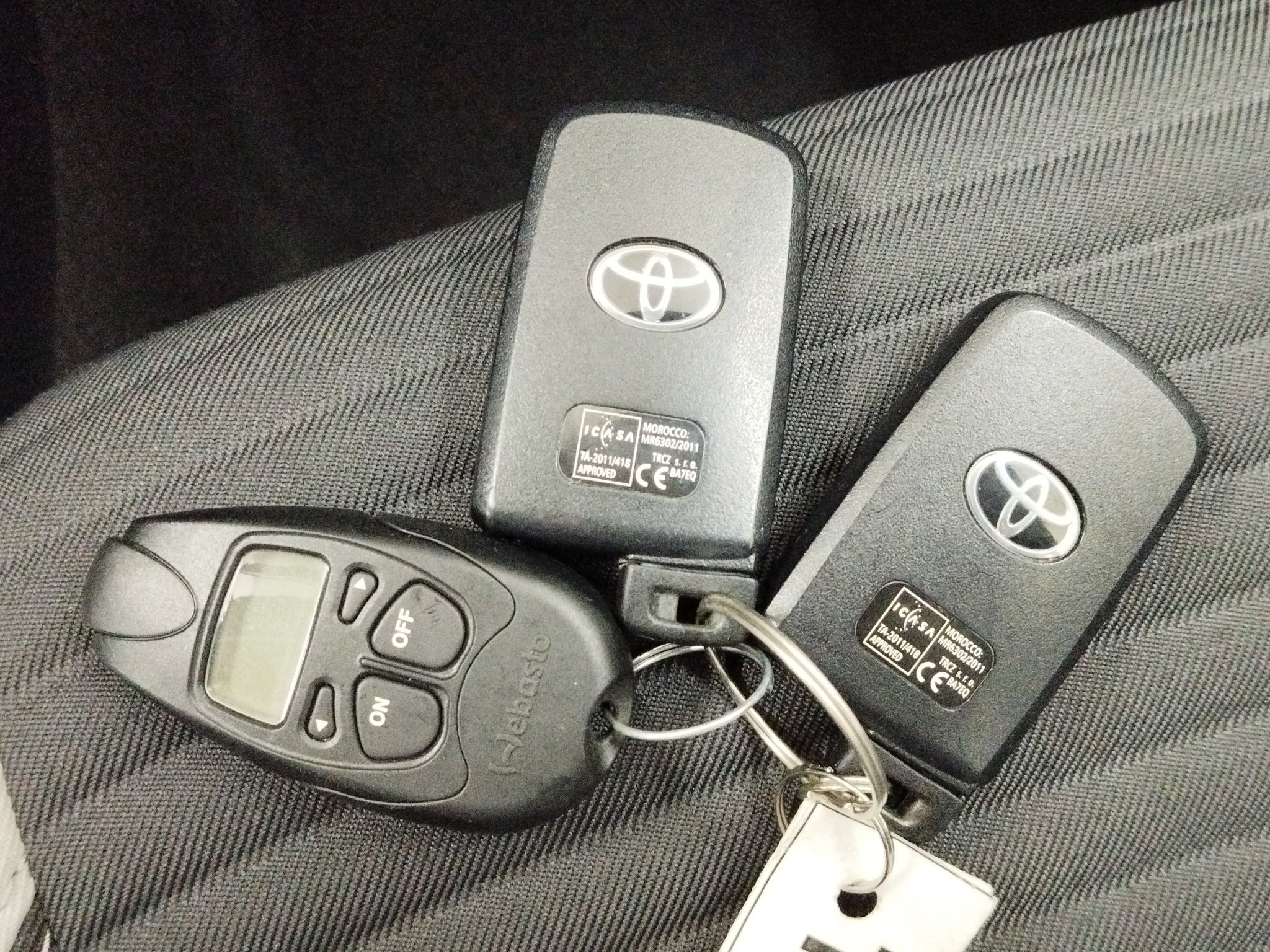 Toyota Yaris AUT*DynLicht*Fernlichtass.*Kam.*KeyLess*LM – Bild 29