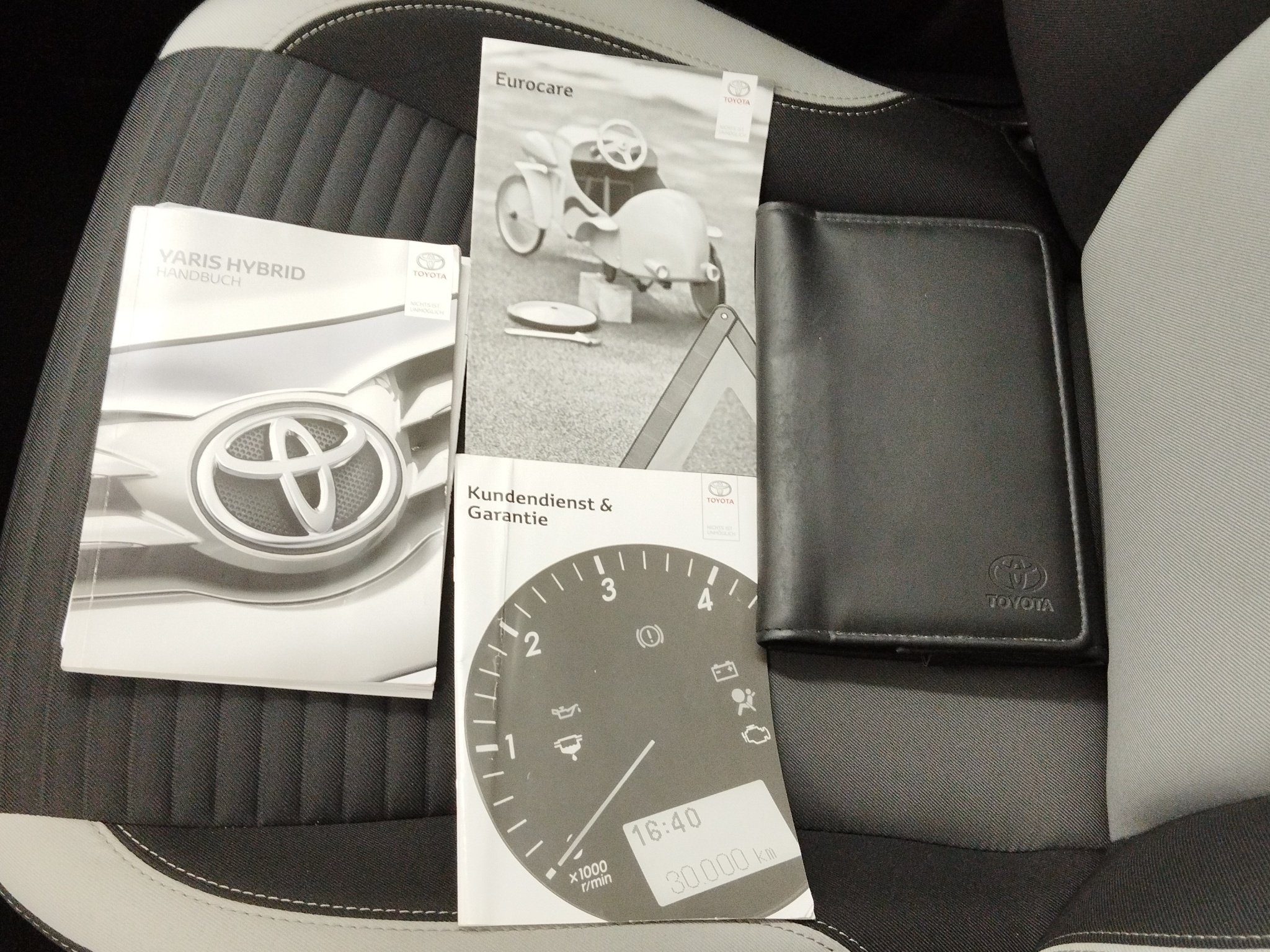 Toyota Yaris AUT*DynLicht*Fernlichtass.*Kam.*KeyLess*LM – Bild 30