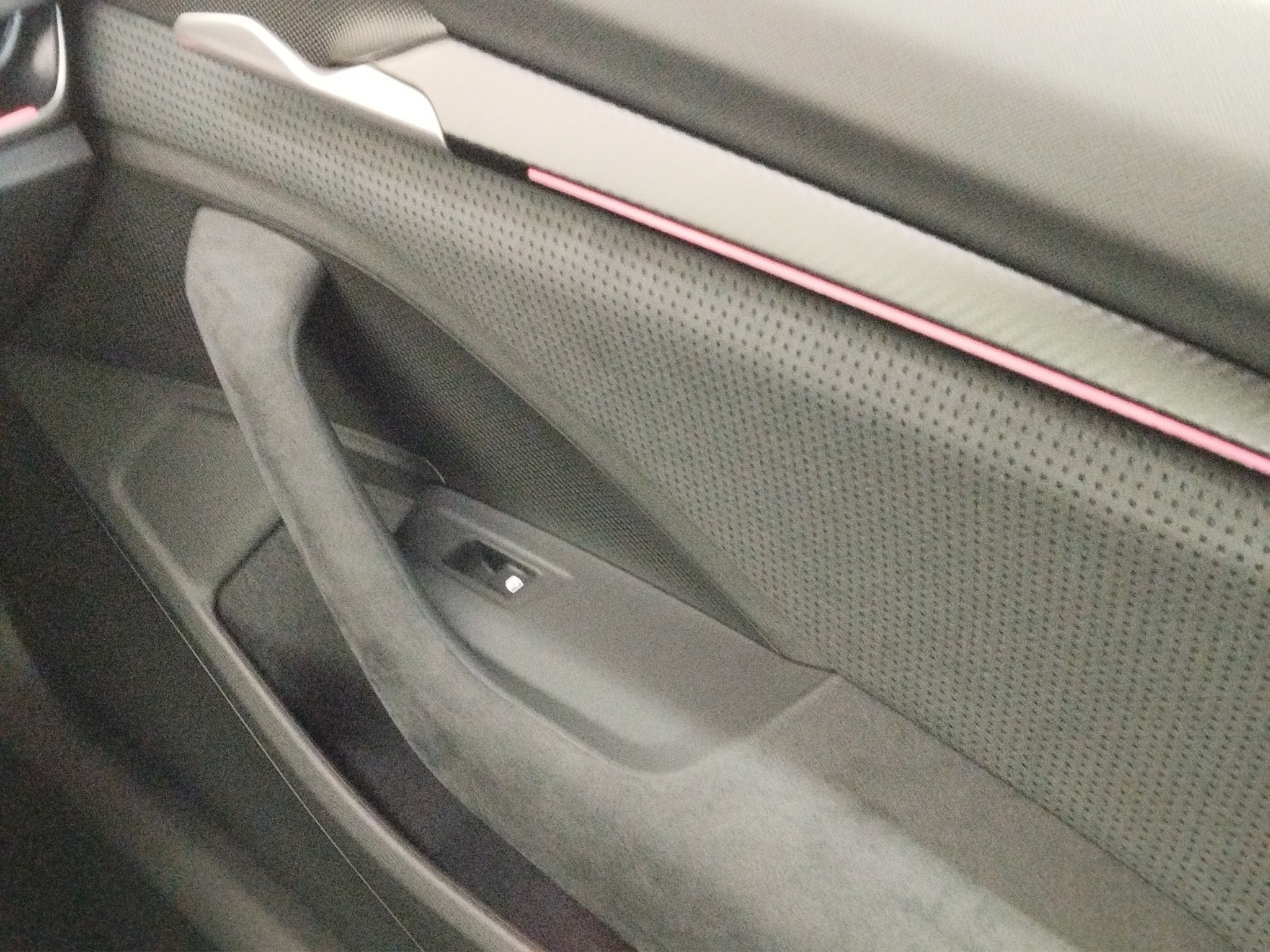 Skoda Superb Combi 2.0 TDI Sportline DSG *4xSHZ*ACC*AHK – Bild 16