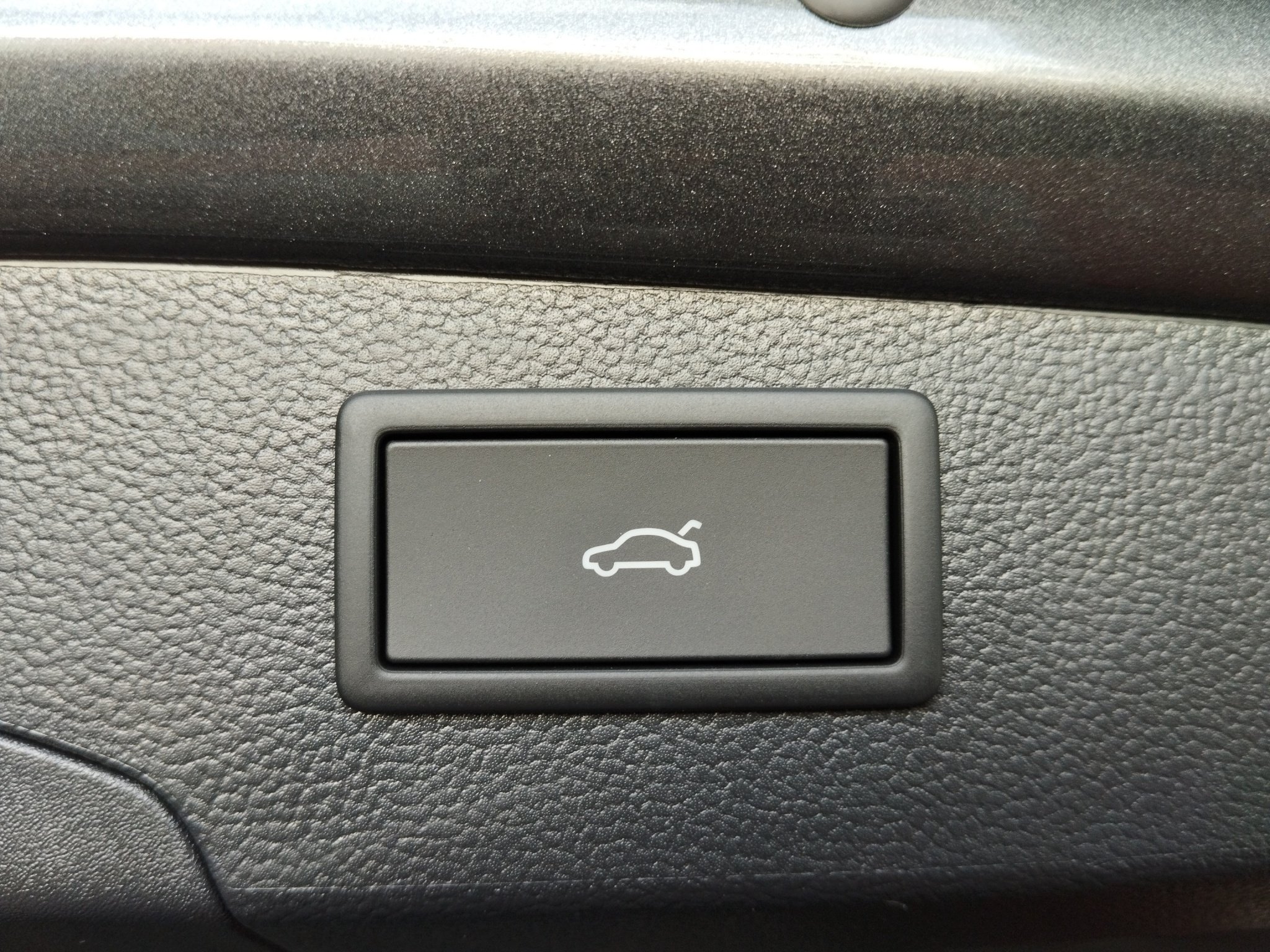 Skoda Superb Combi 2.0 TDI Sportline DSG *4xSHZ*ACC*AHK – Bild 21