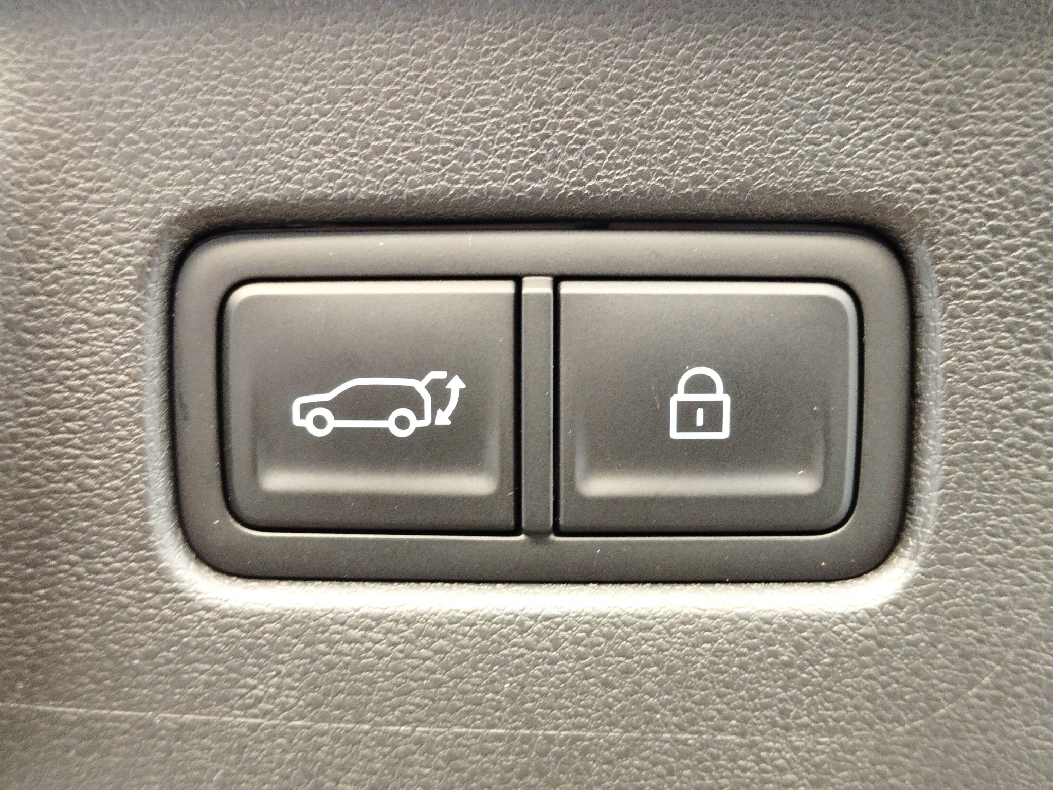 Hyundai SANTA FE 1.6 T-GDi Hybrid Intro Aut. 4WD 360°*ACC – Bild 21