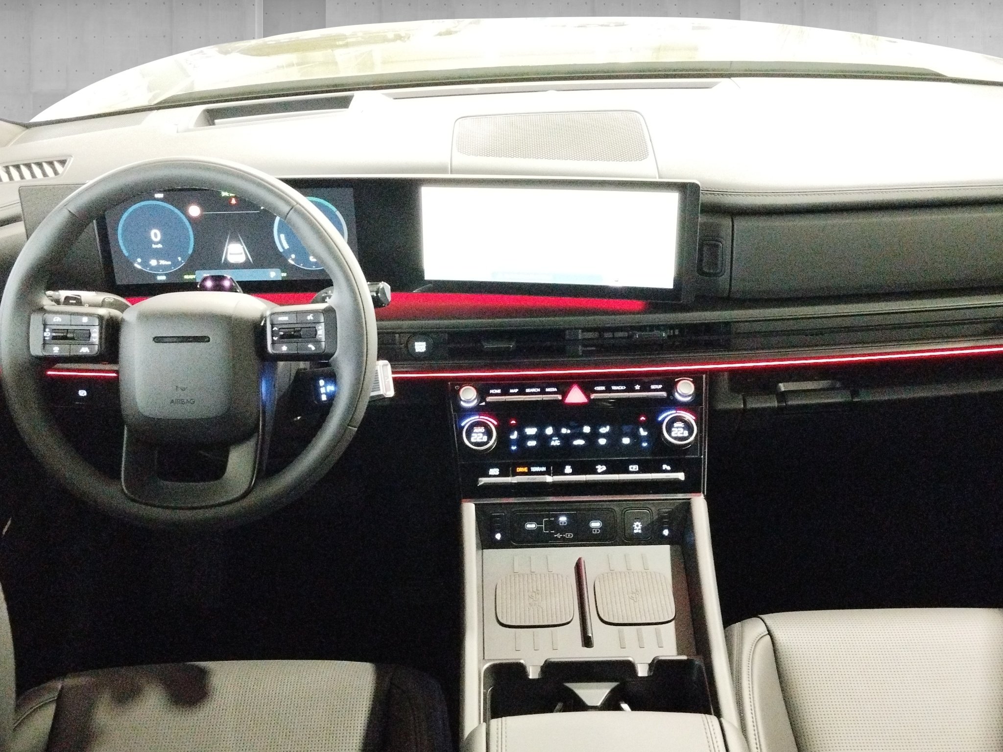 Hyundai SANTA FE 1.6 T-GDi PHEV Blackline Aut. 4WD 360°*LM – Bild 13