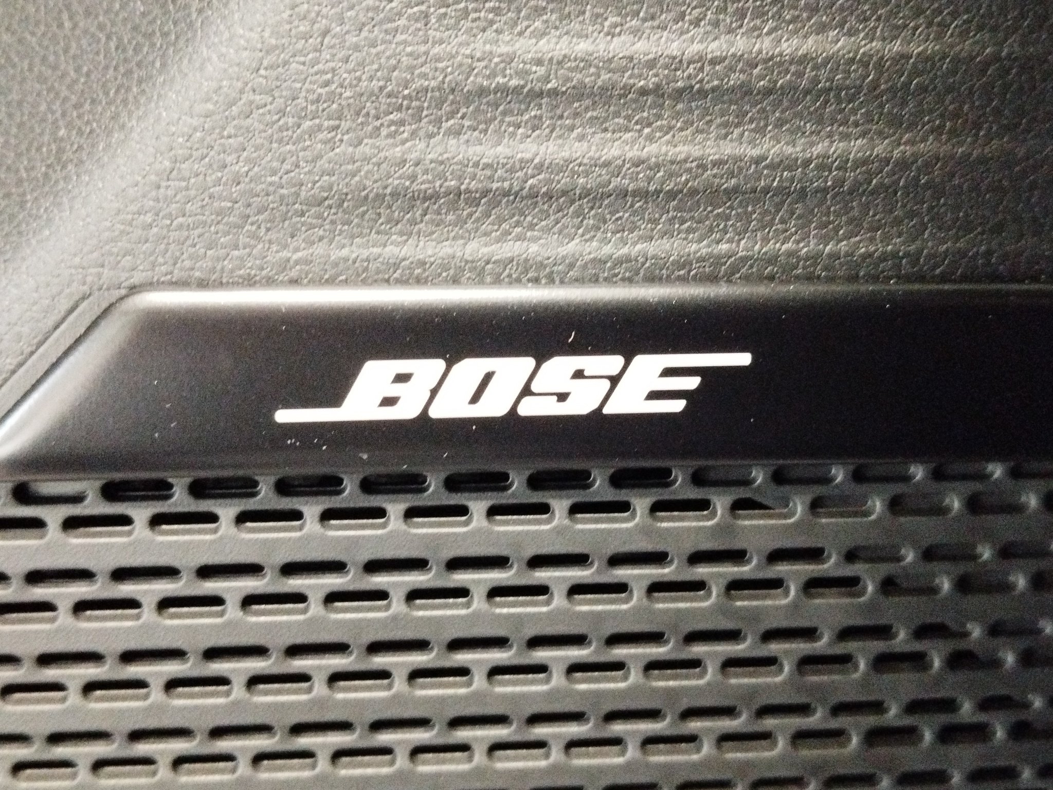 Hyundai SANTA FE 1.6 T-GDi PHEV Blackline Aut. 4WD 360°*LM – Bild 24