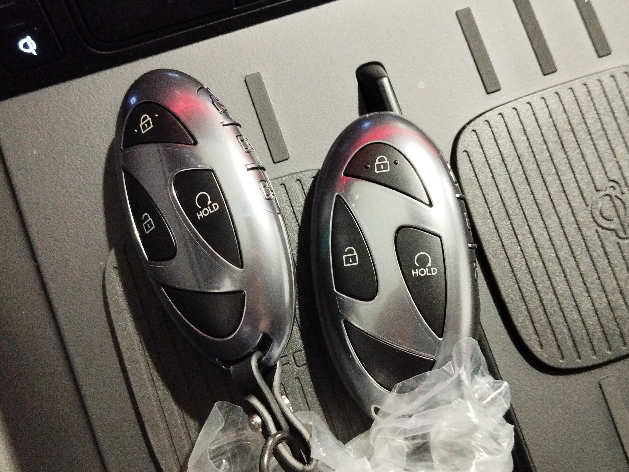 Hyundai SANTA FE 1.6 T-GDi PHEV Blackline Aut. 4WD 360°*LM – Bild 29