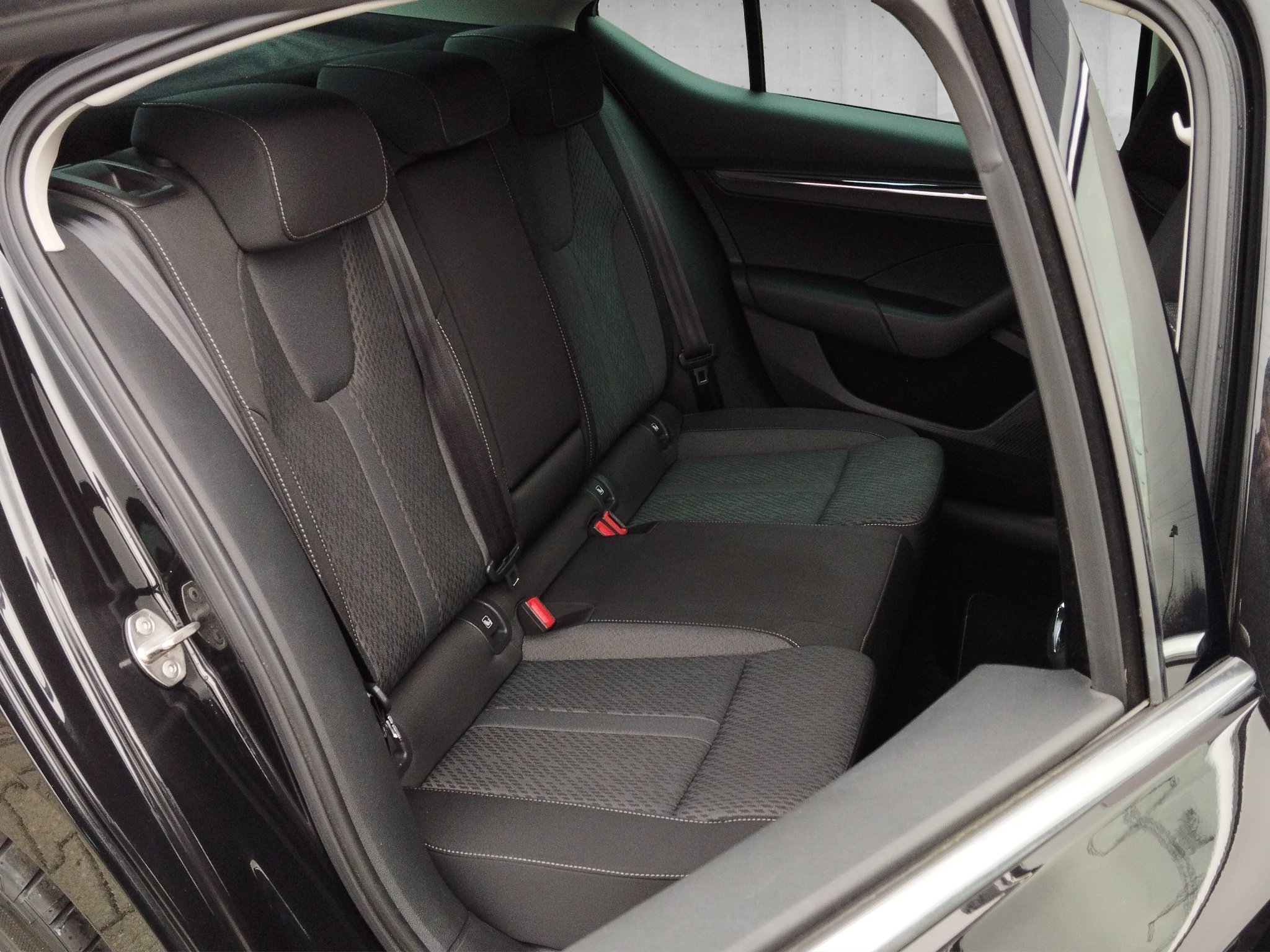 Skoda Octavia 1.5 TSI First Edition 4xSHZ*KeyLess – Bild 18