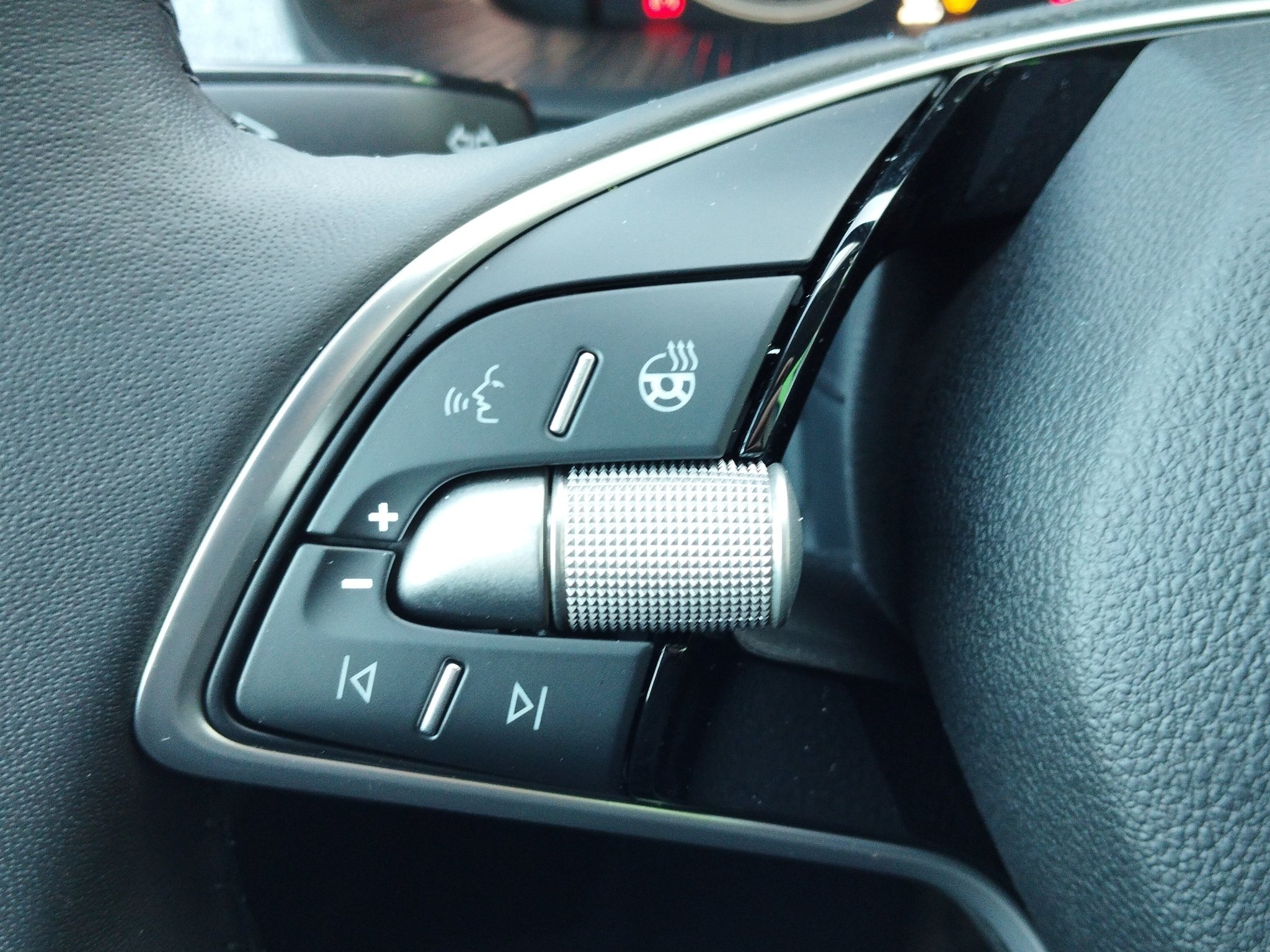 Skoda Kamiq 1.0 TSI Tour ACC*Fernlichtass.*Kam.*KlimaA – Bild 23