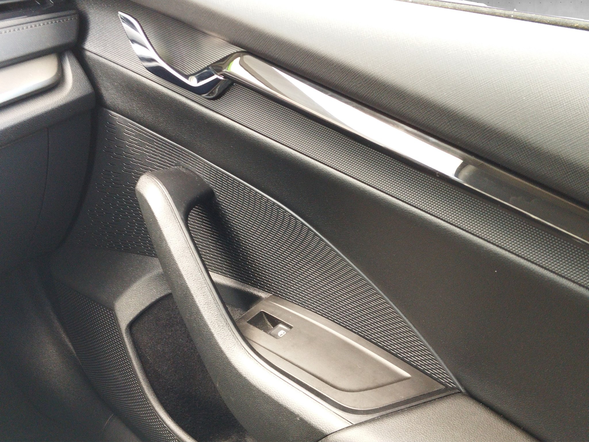 Skoda Octavia 1.5 TSI Ambition AHK*KlimaA*LED*LM*PDC – Bild 16