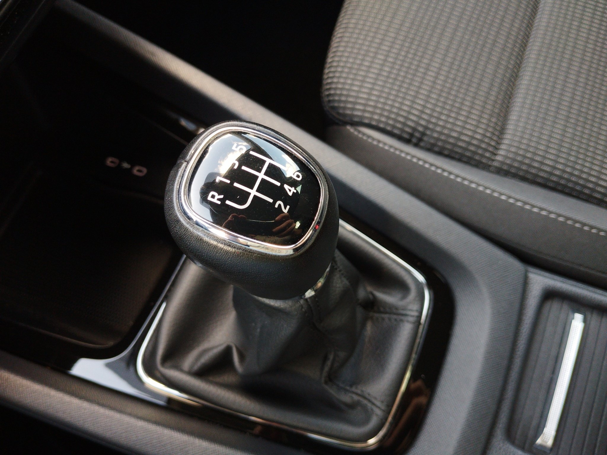 Skoda Octavia 1.5 TSI Ambition AHK*KlimaA*LED*LM*PDC – Bild 28