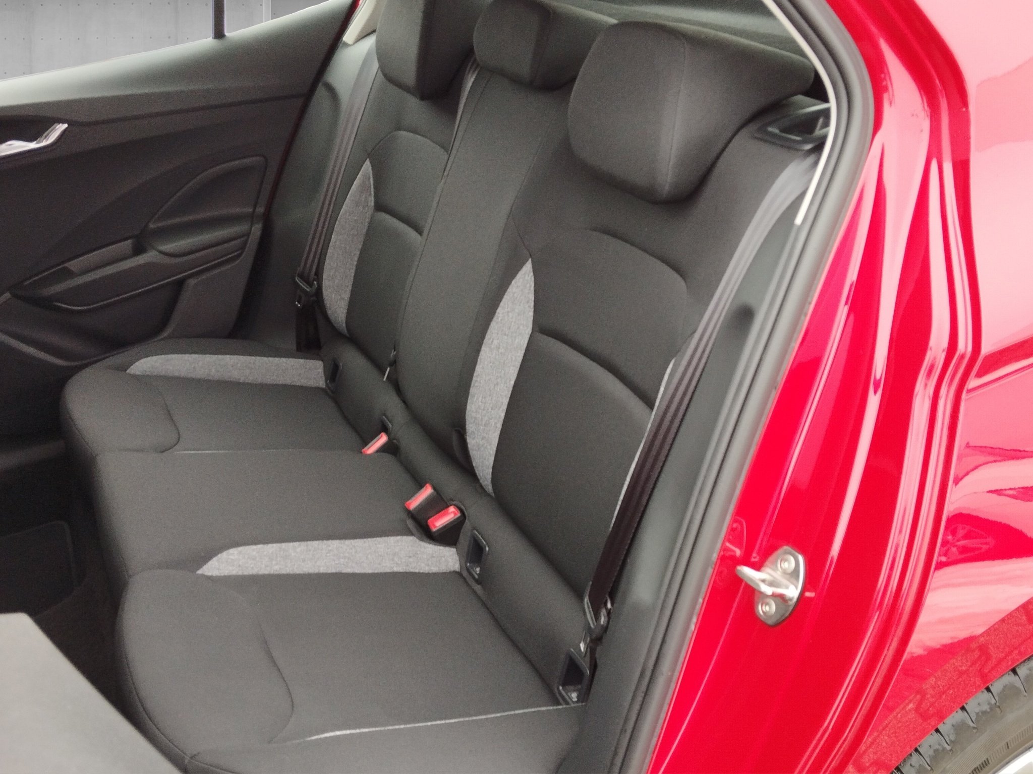 Skoda Fabia 1.0 MPI Active *LED*LM*PDC*SpurH* – Bild 9