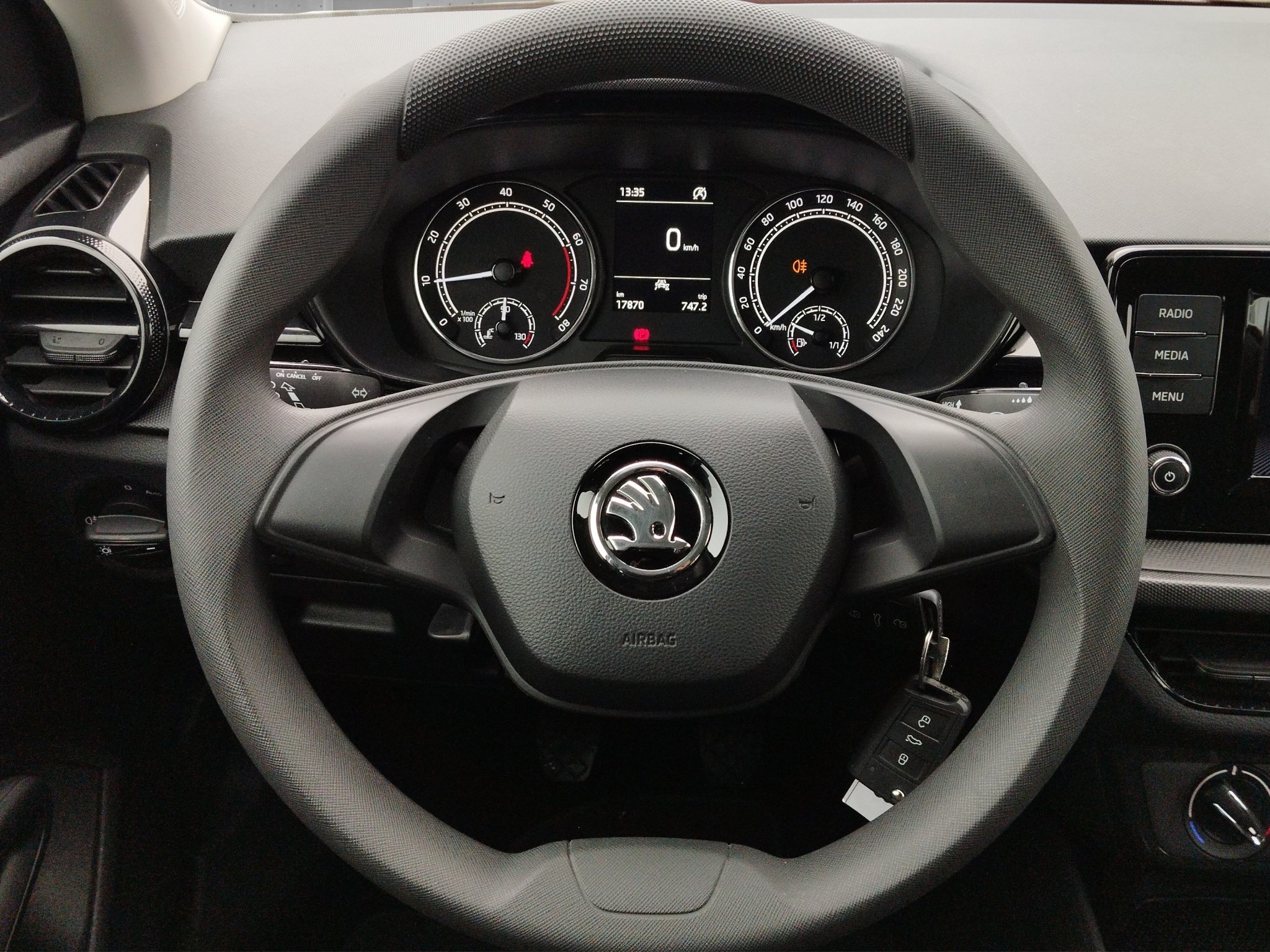 Skoda Fabia 1.0 MPI Active *LED*LM*PDC*SpurH* – Bild 10