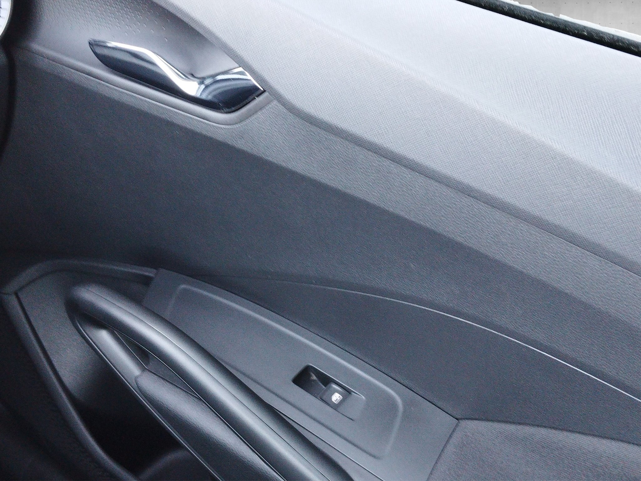 Skoda Fabia 1.0 TSI Ambition DSG AUT*Kam.*LED*LM*PDC – Bild 16