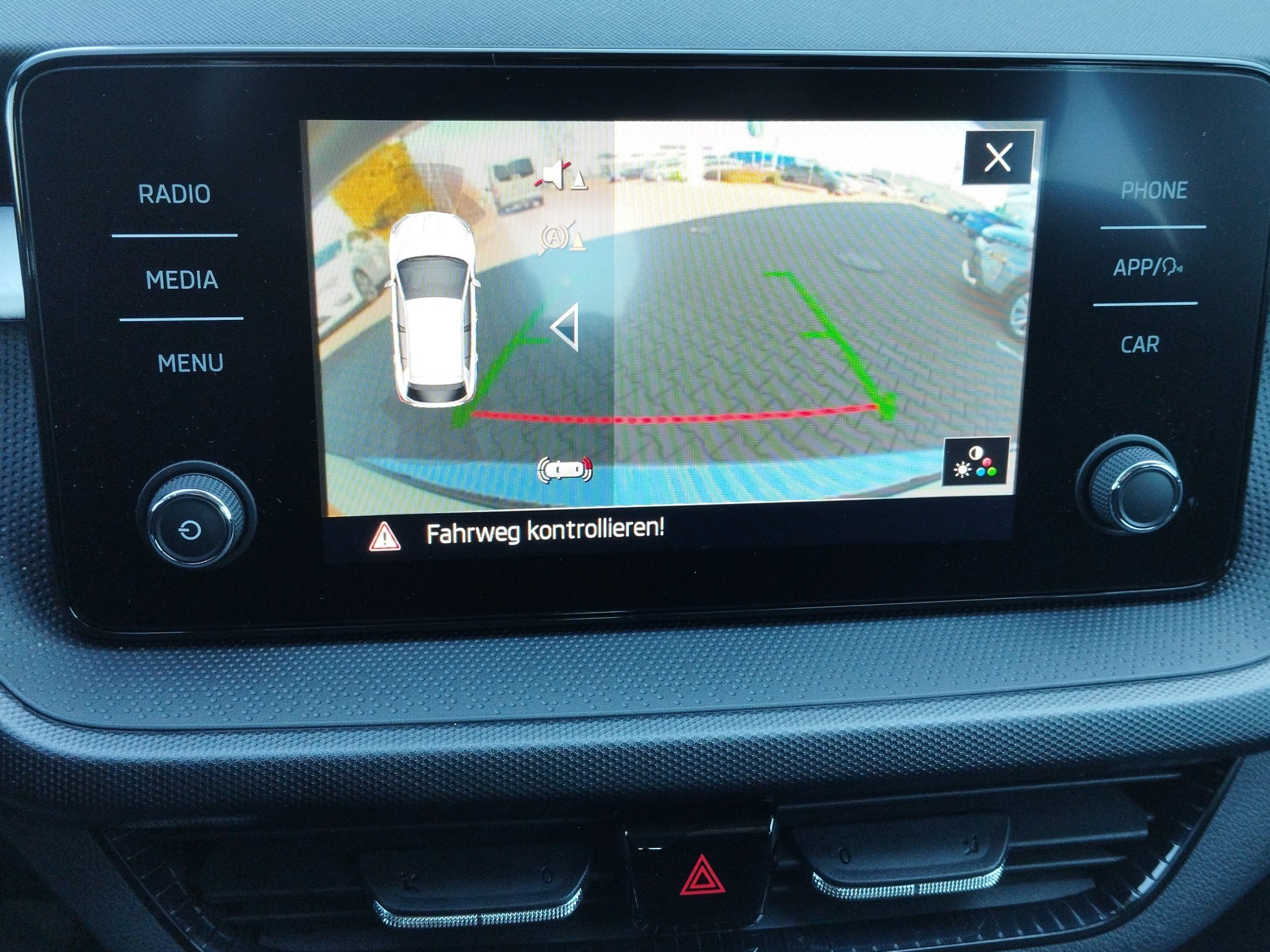 Skoda Fabia 1.0 TSI Ambition DSG AUT*Kam.*LED*LM*PDC – Bild 23