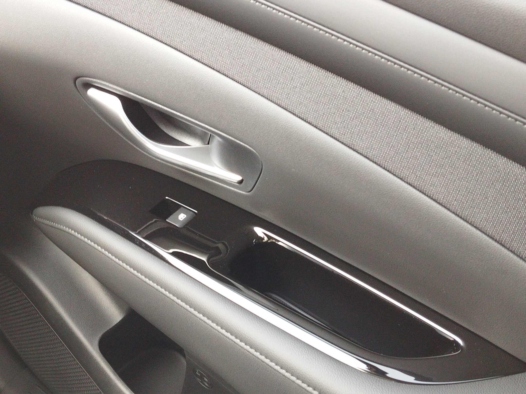 Hyundai TUCSON FL 1.6 T-GDI HEV Trend Aut. ACC*AUT*Kam.*LM – Bild 16