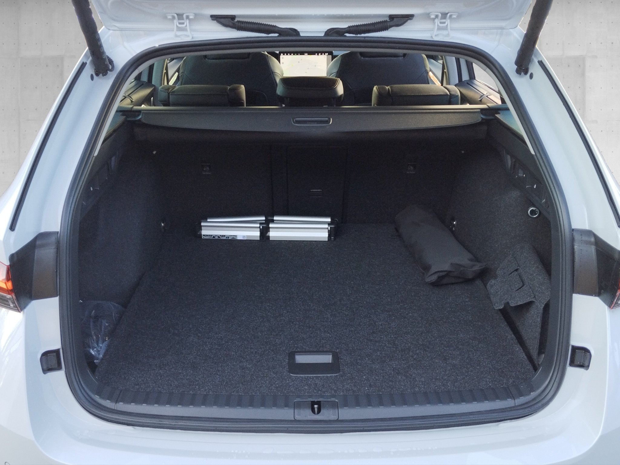 Skoda Octavia Combi 1.5 TSI mHEV Balance DSG 360°*ACC – Bild 17