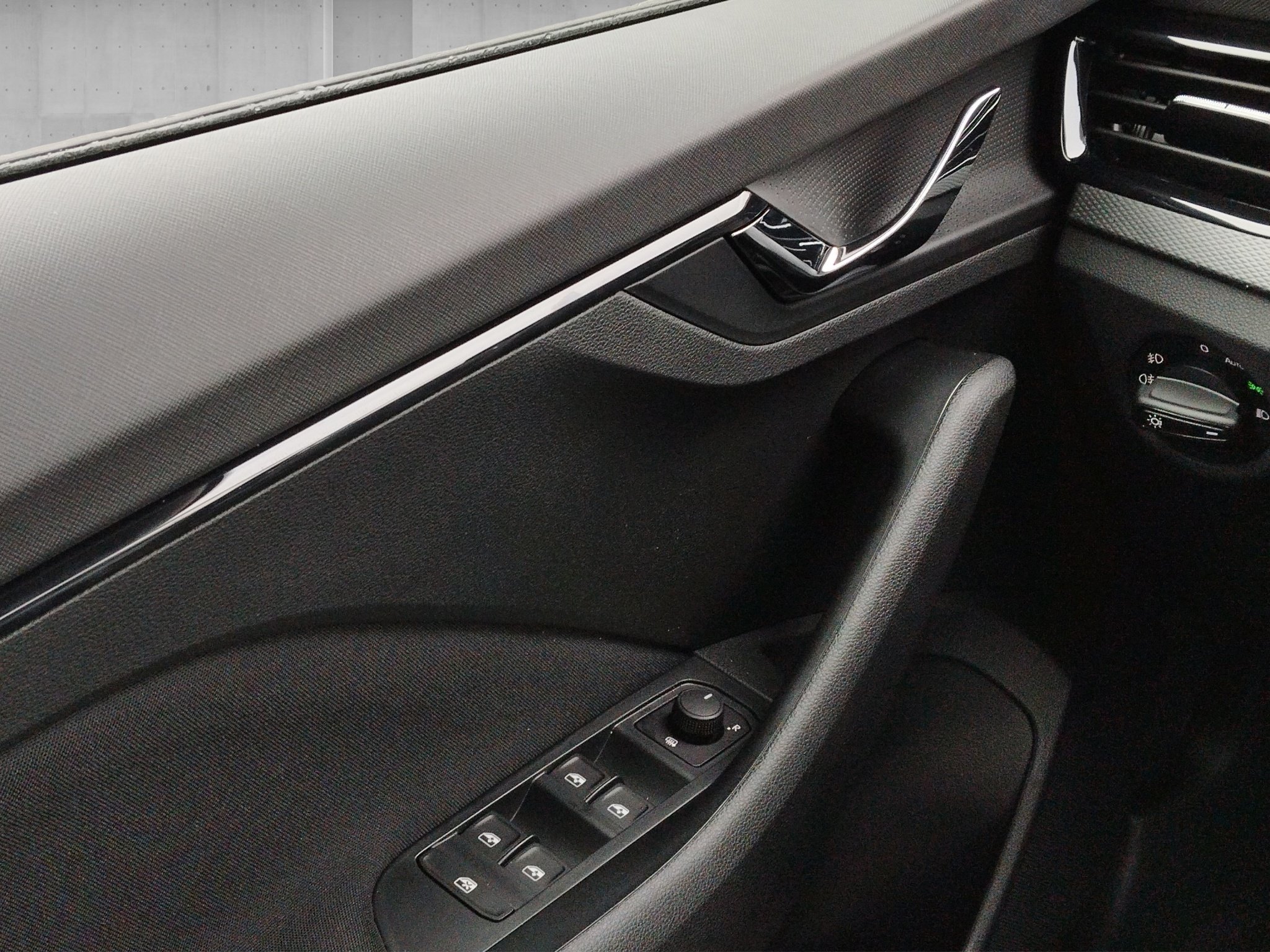 Skoda Kamiq 1.0 TSI Essence LED*LM*PDC*SHZ*SpurH – Bild 12