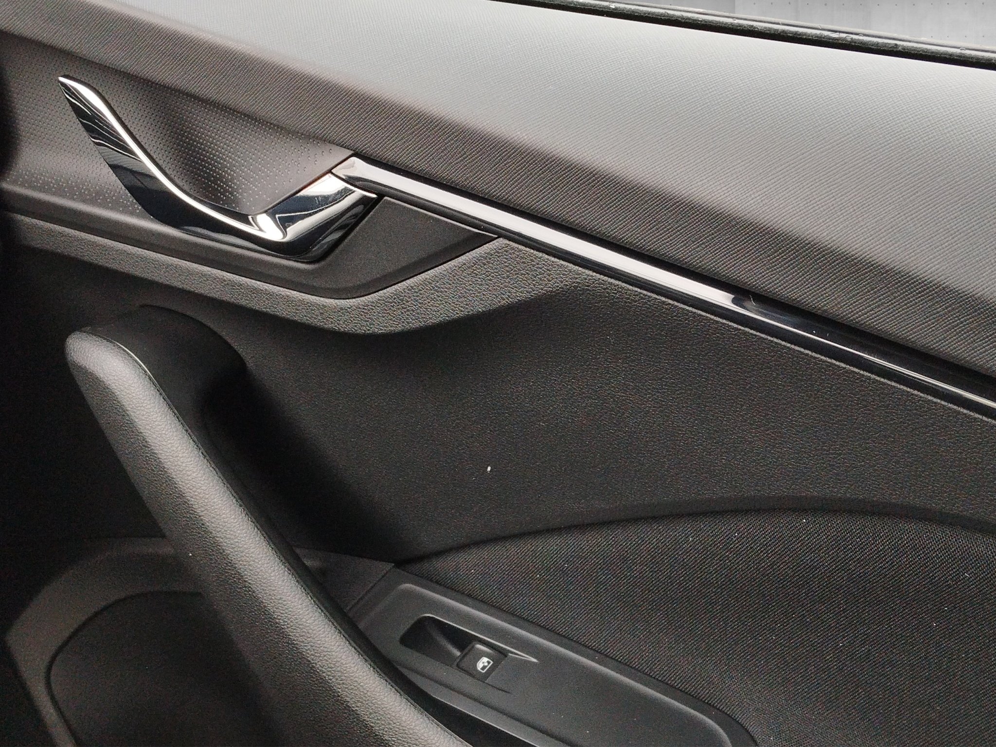 Skoda Kamiq 1.0 TSI Essence LED*LM*PDC*SHZ*SpurH – Bild 16