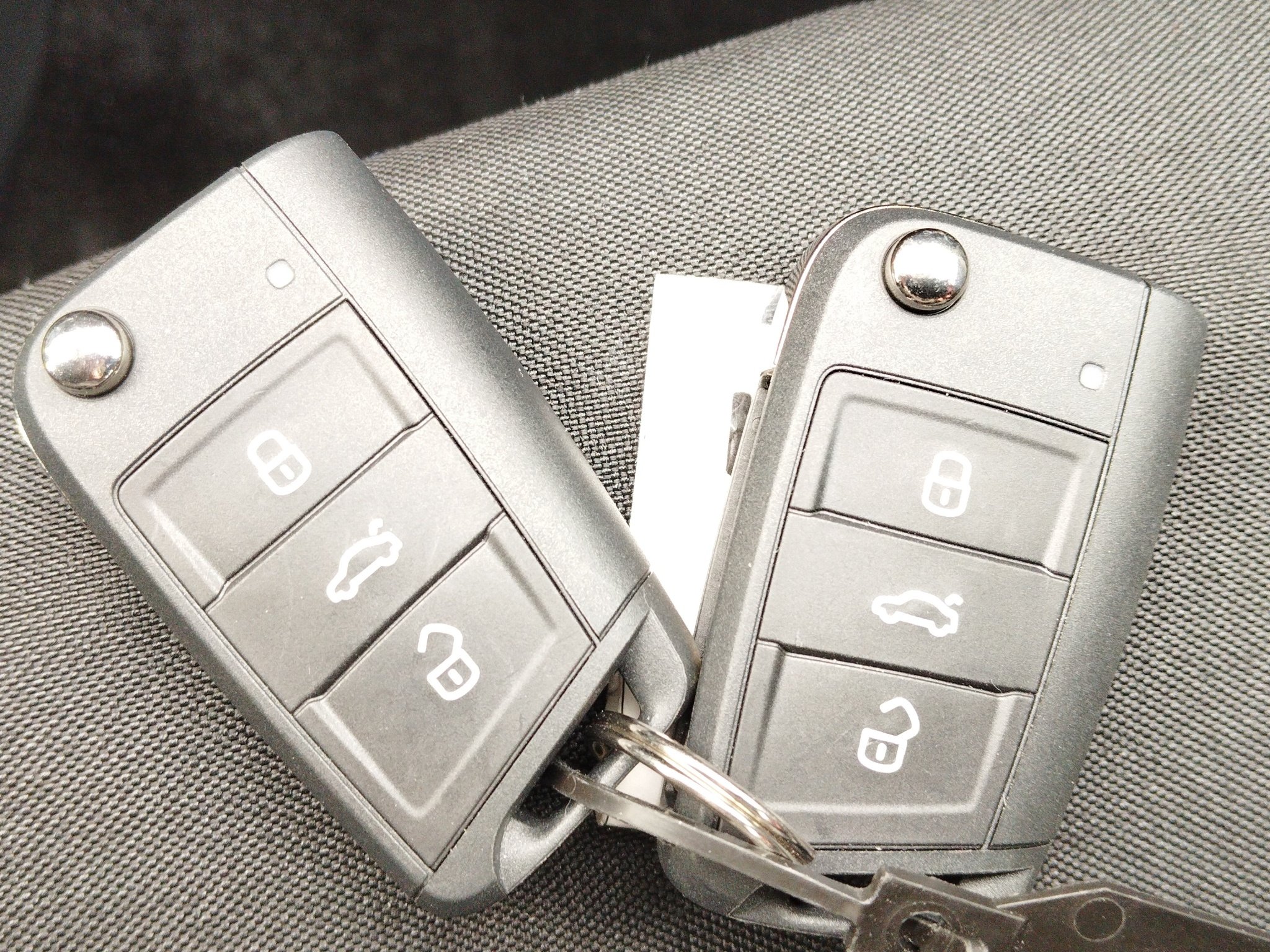 Skoda Kamiq 1.0 TSI Essence LED*LM*PDC*SHZ*SpurH – Bild 29