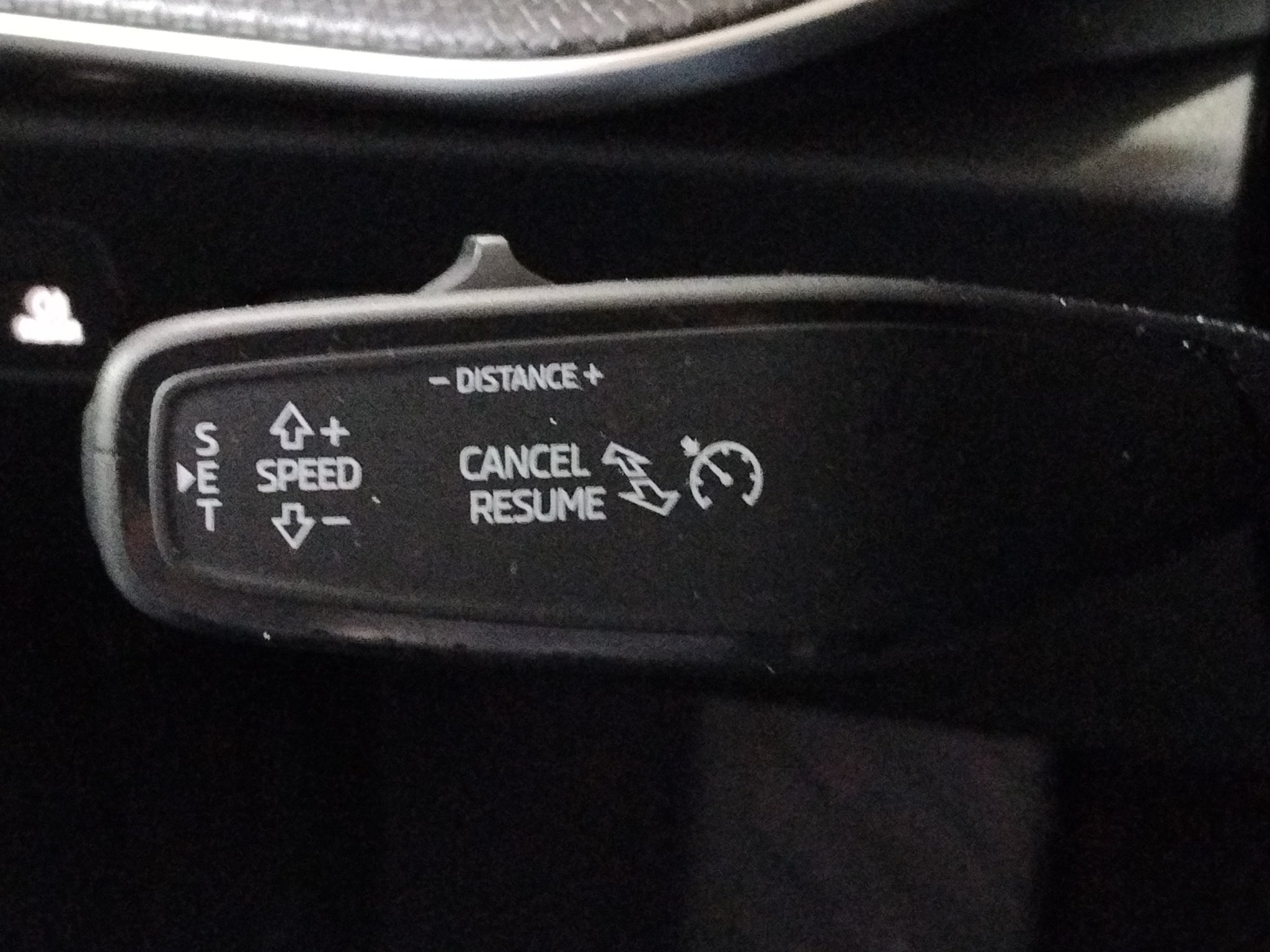 Skoda Superb Combi 2.0 TDI Selection DSG 4xSHZ*ACC*AUT – Bild 21