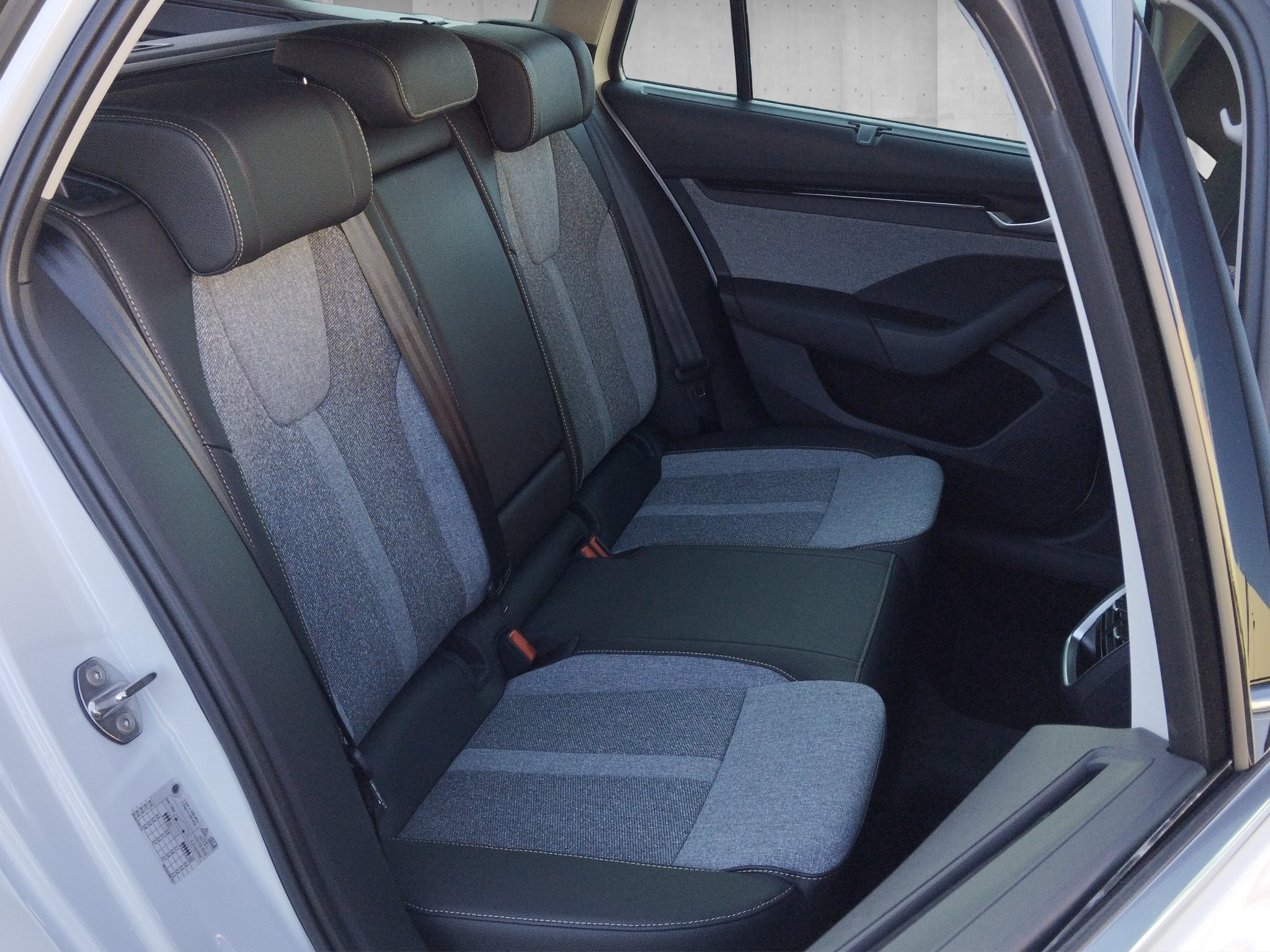 Skoda Octavia Combi 1.5 TSI mHEV Balance DSG 360°*ACC – Bild 18