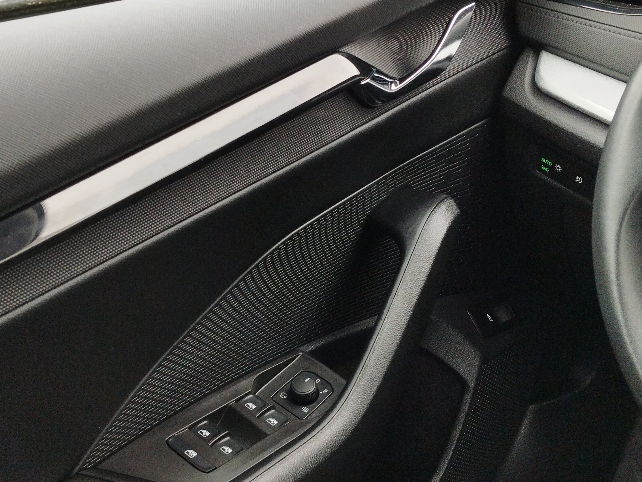 Skoda Octavia Combi 2.0 TDI Tour DSG 4xSHZ*ACC*AUT*KeyLess – Bild 11