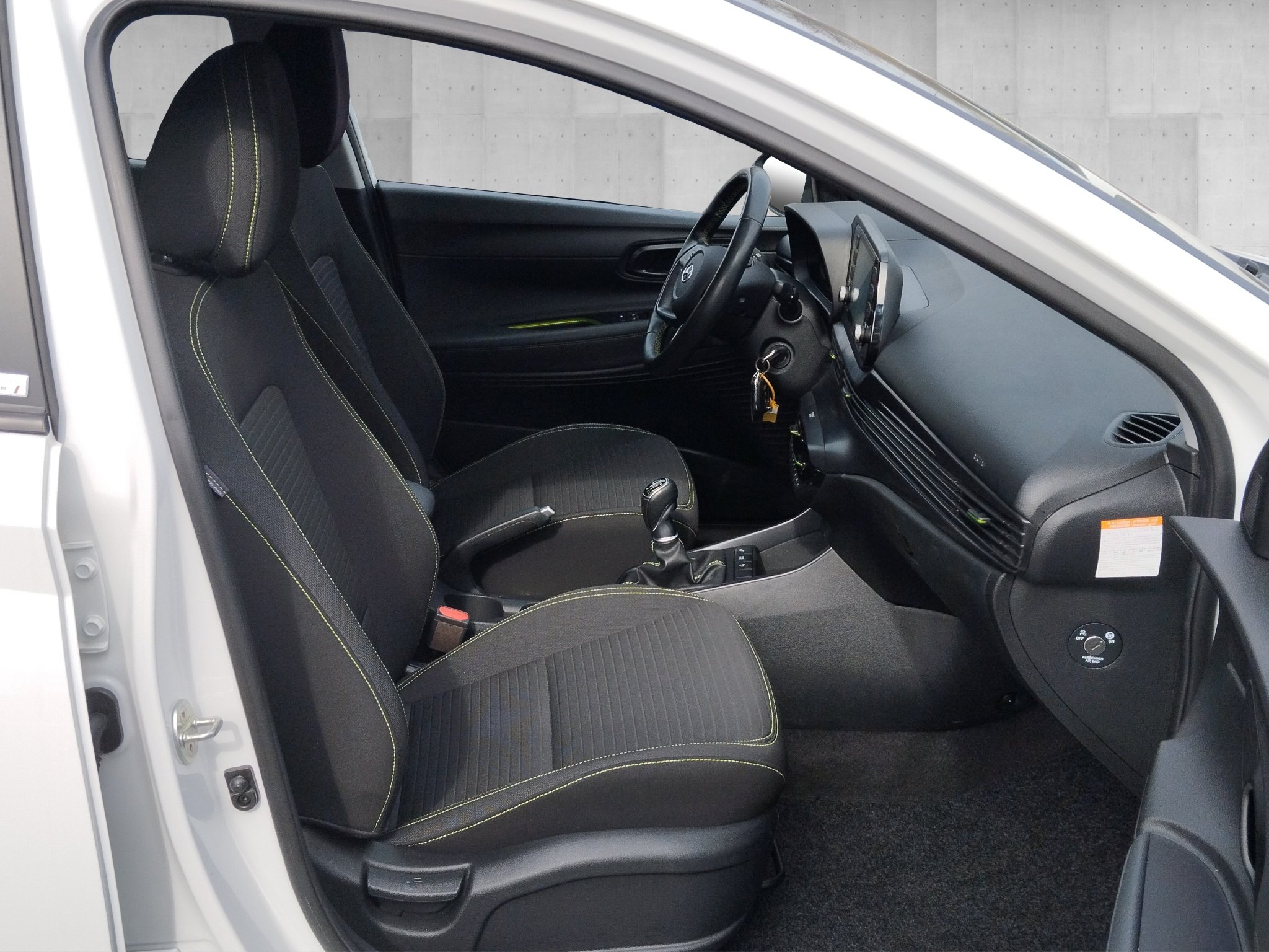 Hyundai i20 1.0 T-GDi 48V MHEV Intro Edition AUT*Kam.*LM – Bild 19