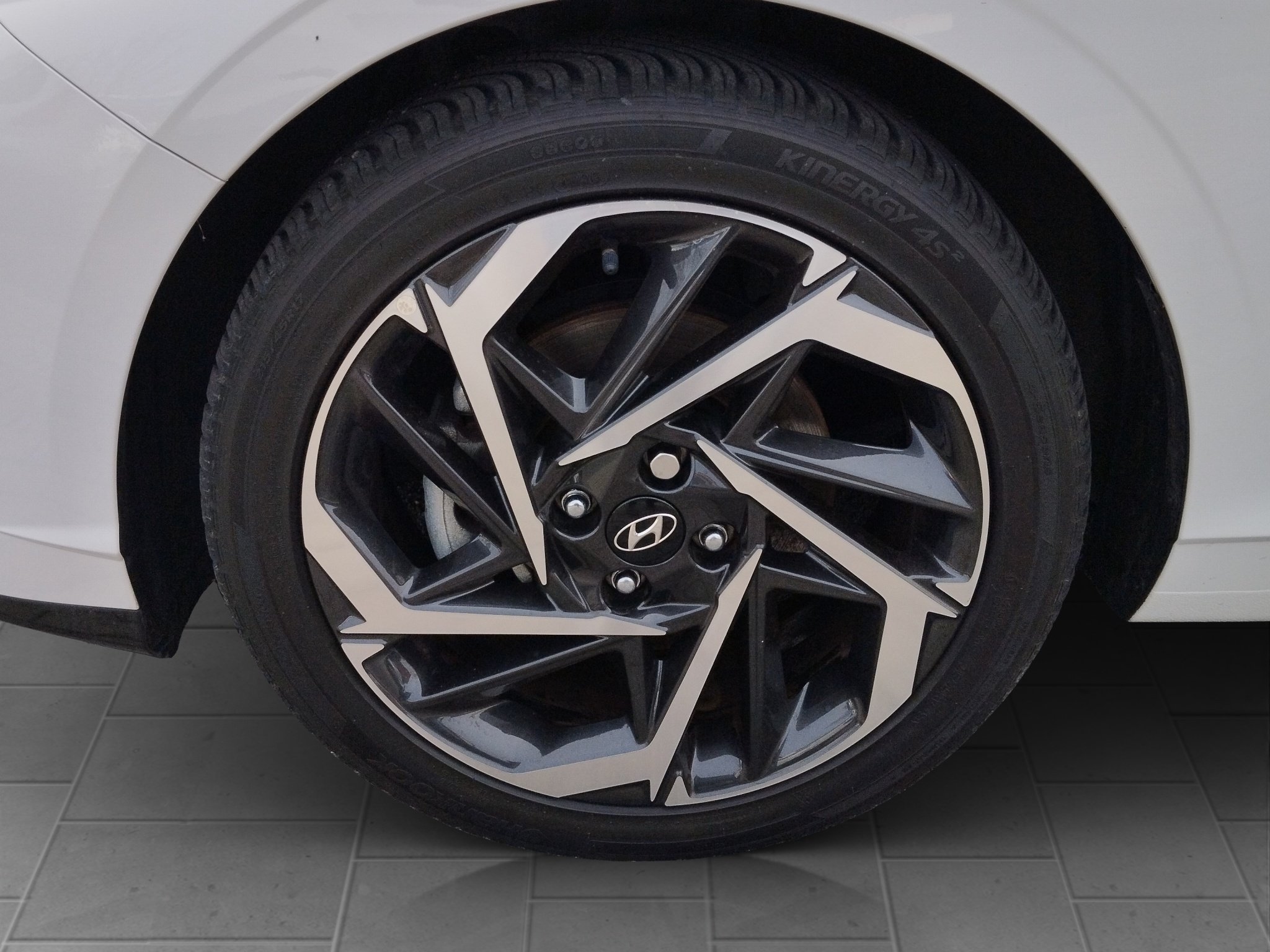 Hyundai i20 1.0 T-GDi 48V MHEV Intro Edition AUT*Kam.*LM – Bild 20