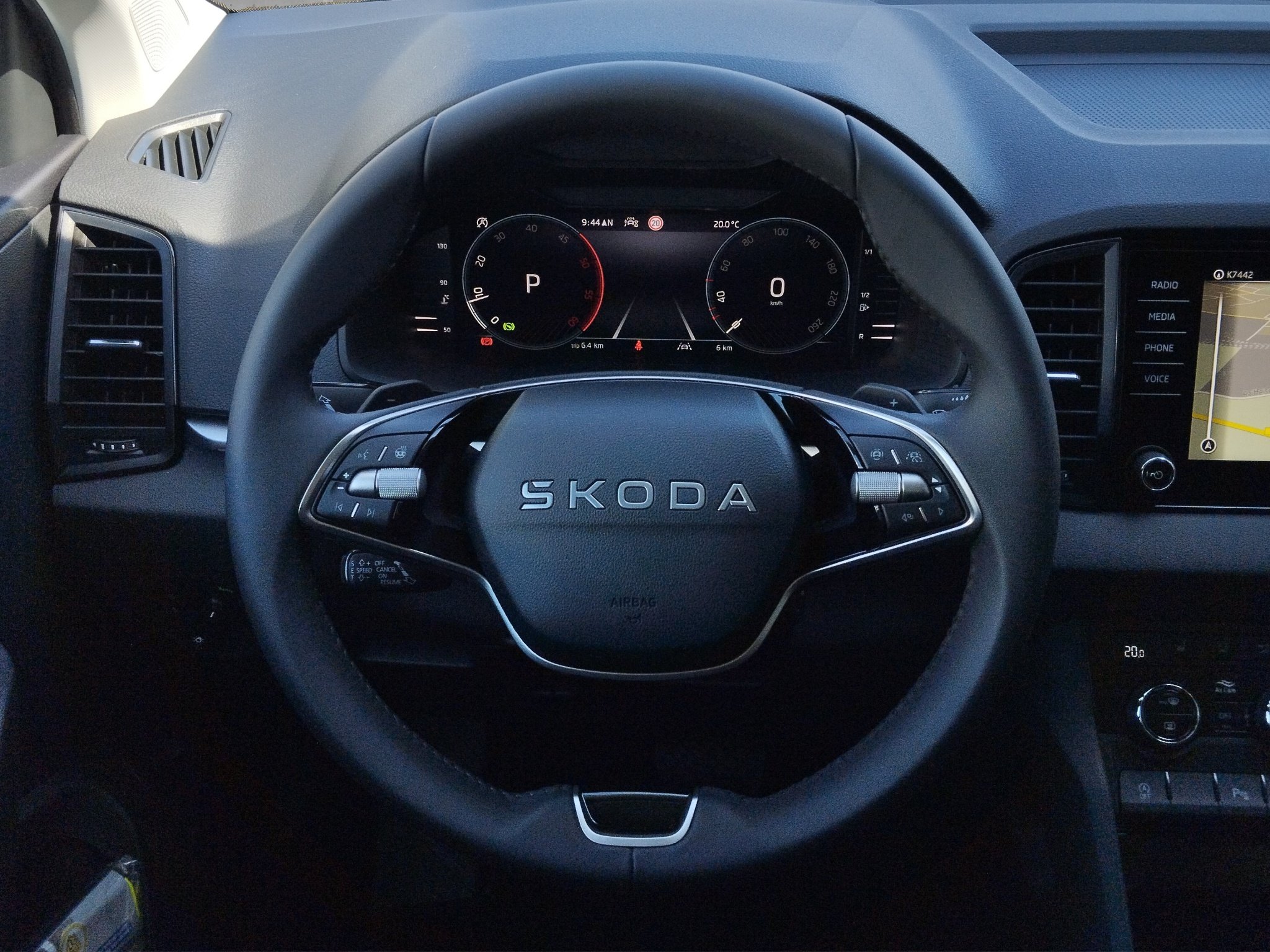 Skoda Karoq 2.0 TDI Tour DSG ACC*AHK*AUT*Fernlichtass. – Bild 10