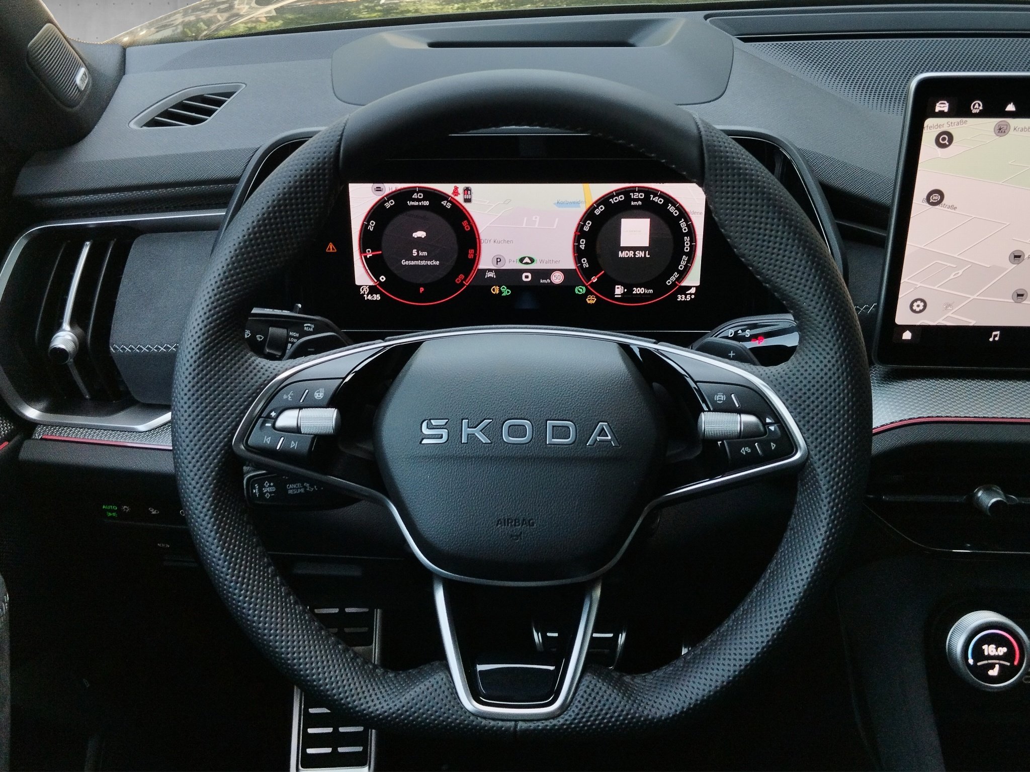 Skoda Kodiaq 2.0 TDI Sportline 4x4 DSG 4xSHZ*ACC*AHK – Bild 10