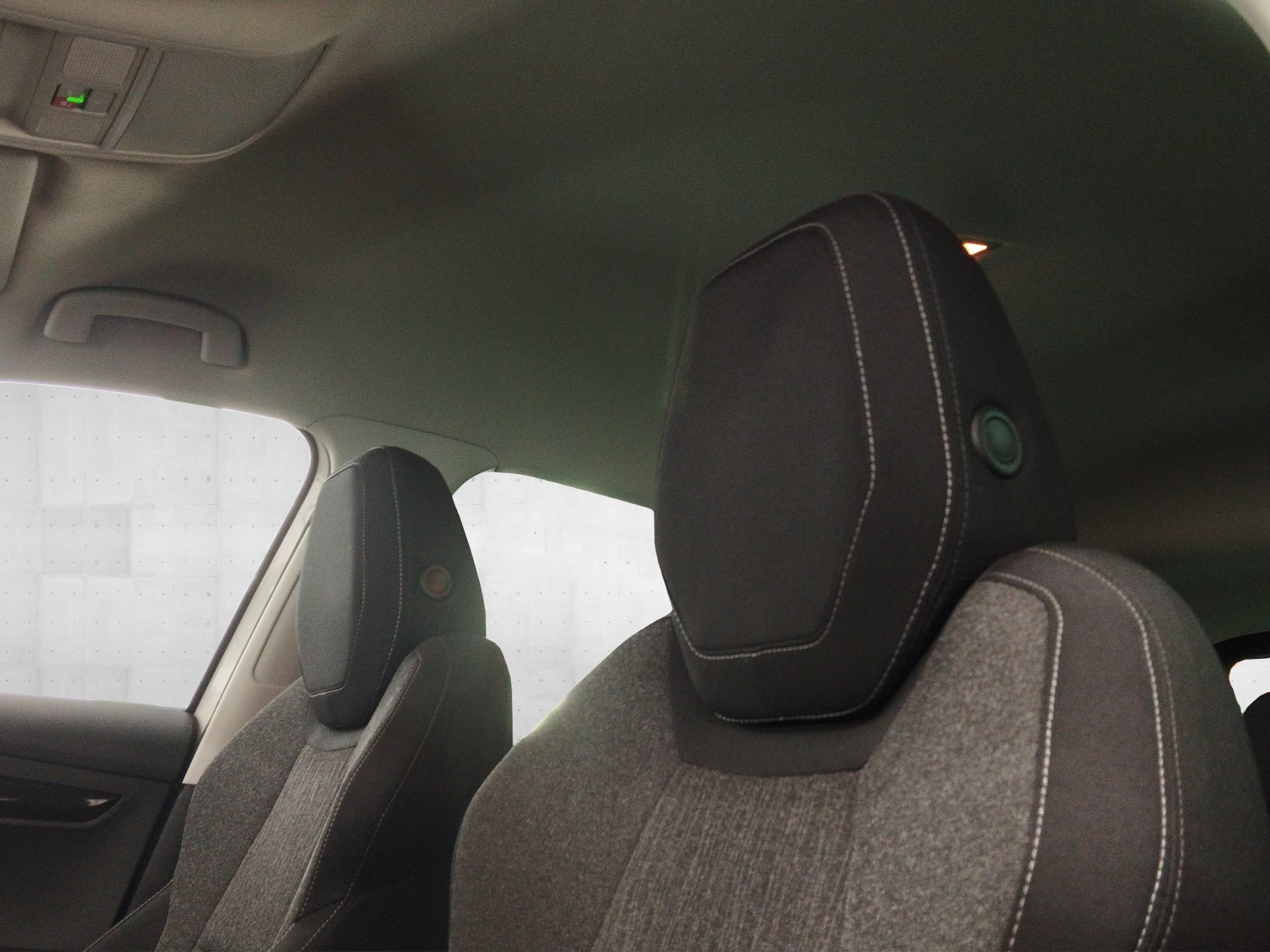 Skoda KAROQ 1.5 TSI Style DynLicht*Fernlichtass. – Bild 8