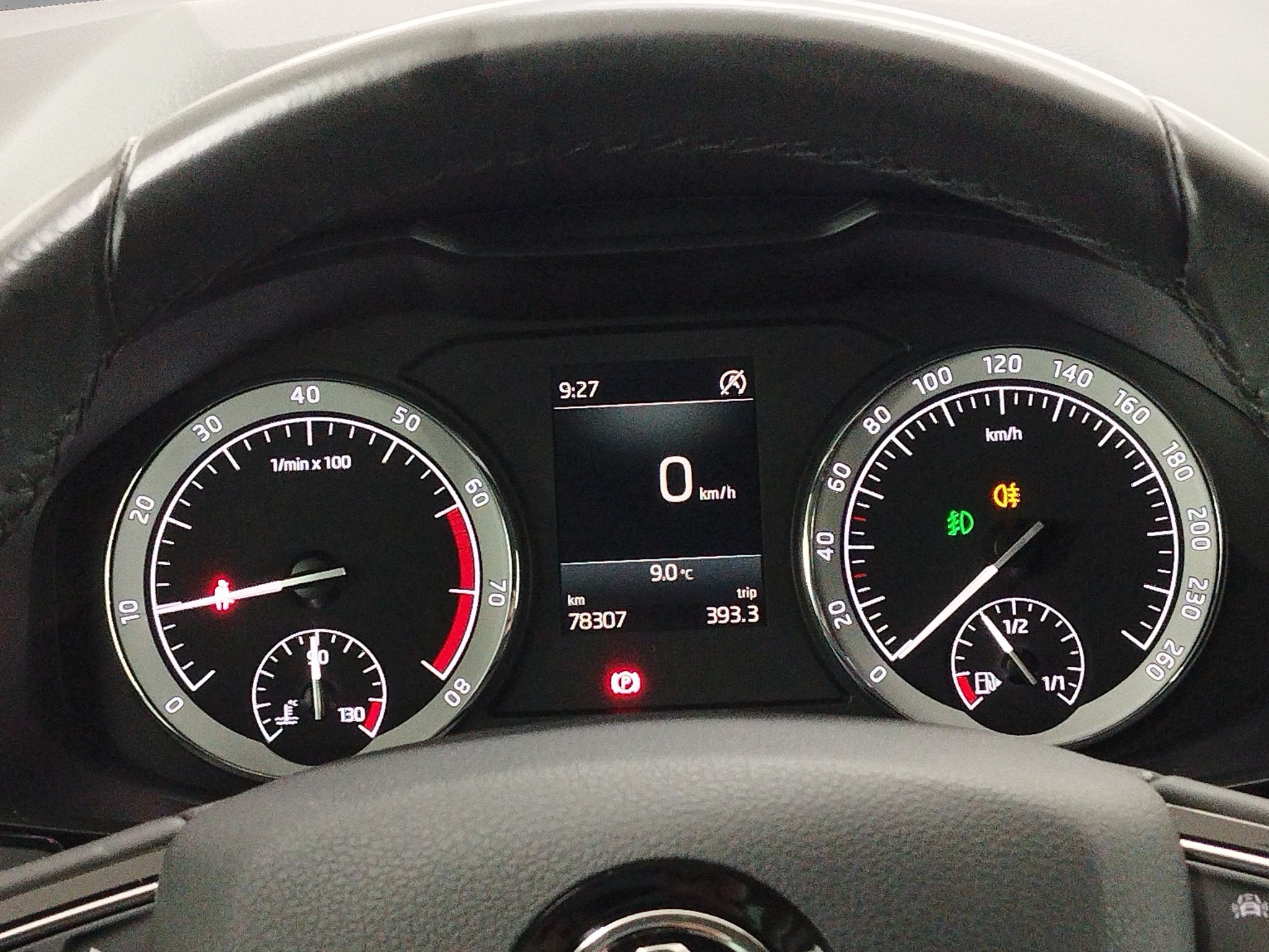 Skoda KAROQ 1.5 TSI Style DynLicht*Fernlichtass. – Bild 11
