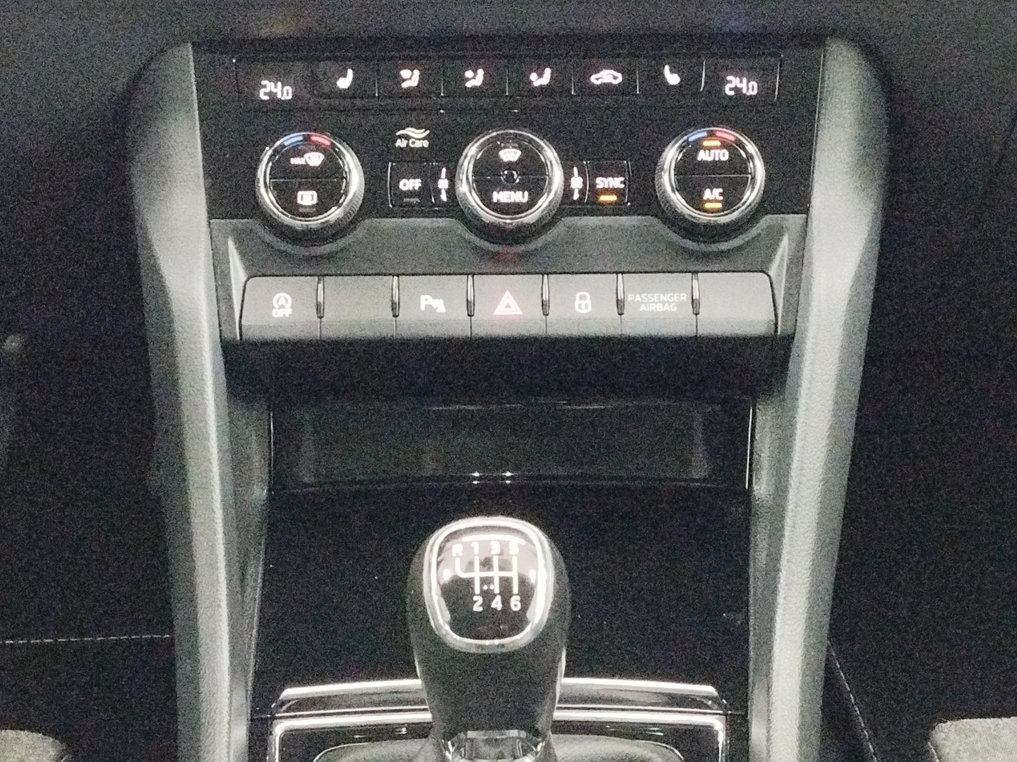 Skoda KAROQ 1.5 TSI Style DynLicht*Fernlichtass. – Bild 14