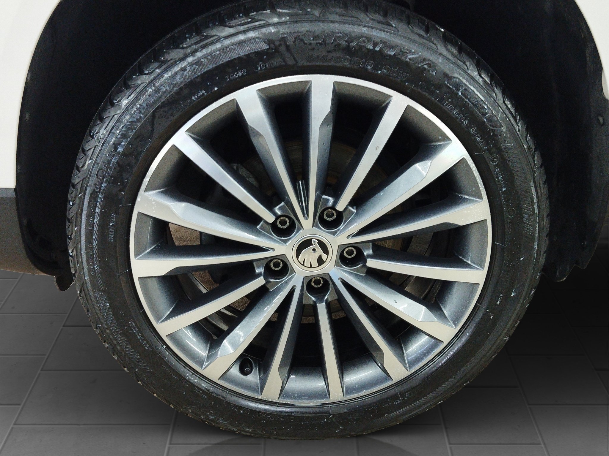 Skoda KAROQ 1.5 TSI Style DynLicht*Fernlichtass. – Bild 20