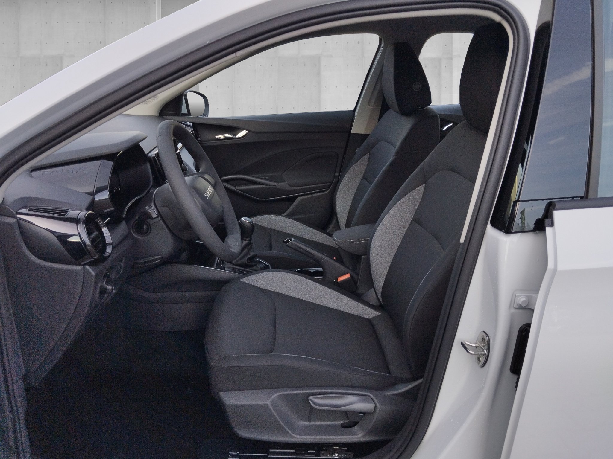 Skoda Fabia 1.0 TSI Essence LED*LM*PDC*SHZ*SpurH – Bild 7