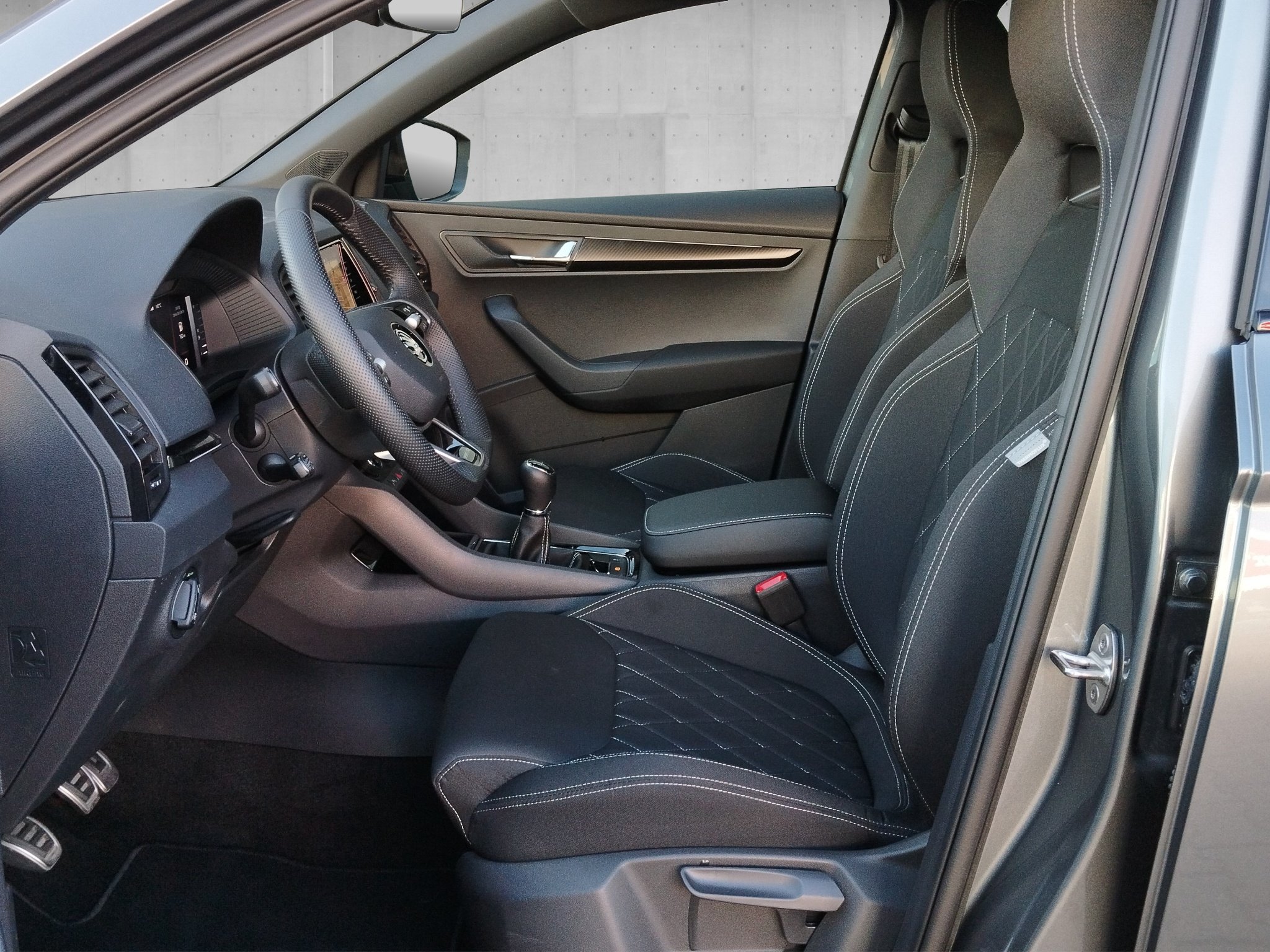 Skoda Karoq 1.5 TSI Sportline 4xSHZ*ACC*AHK*Kam. – Bild 7