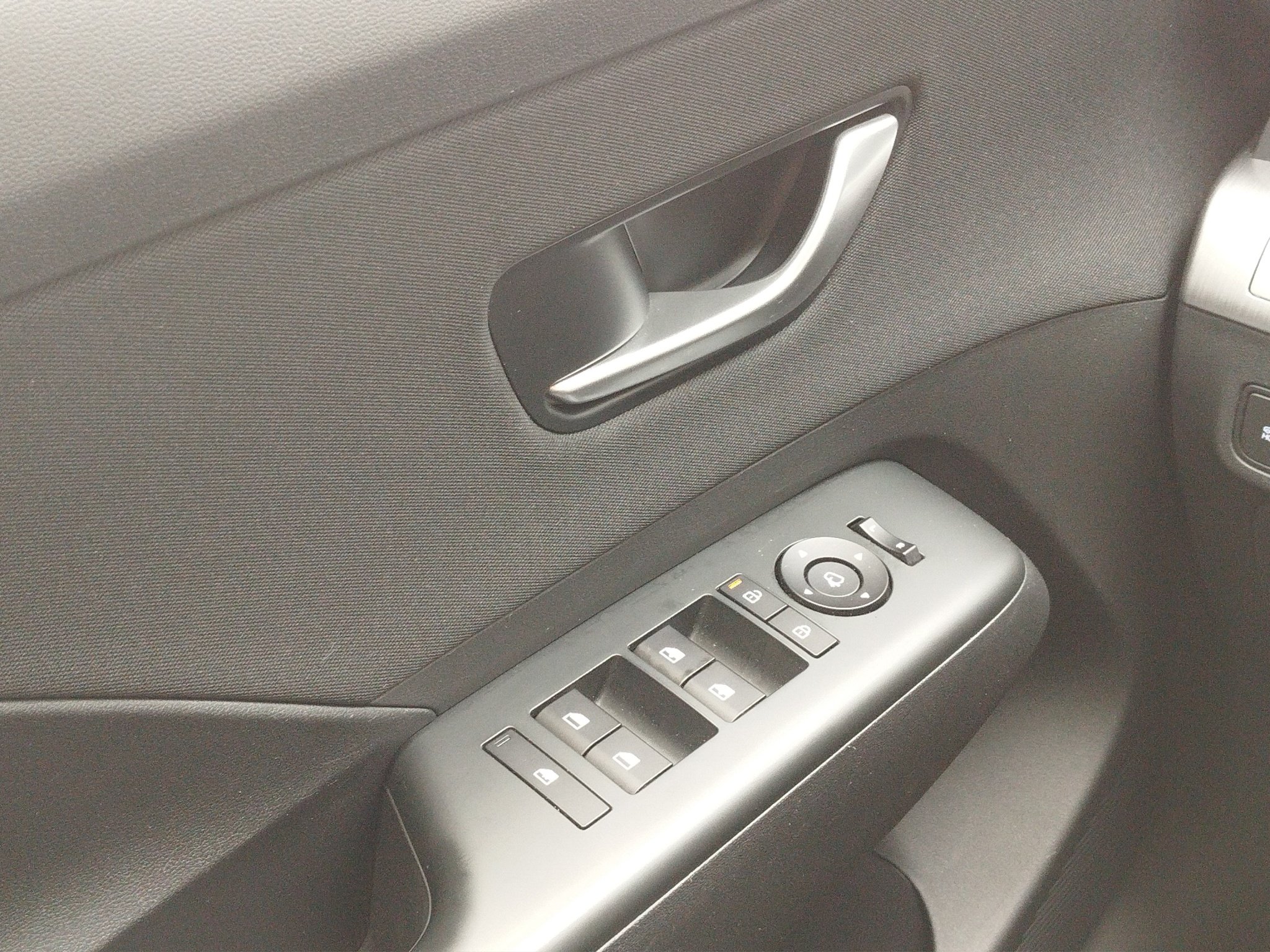 Hyundai Kona Elektro 65 Trend ACC*AUT*DynLicht*Kam.*LED – Bild 12