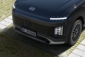 Elektroauto Front geparkt